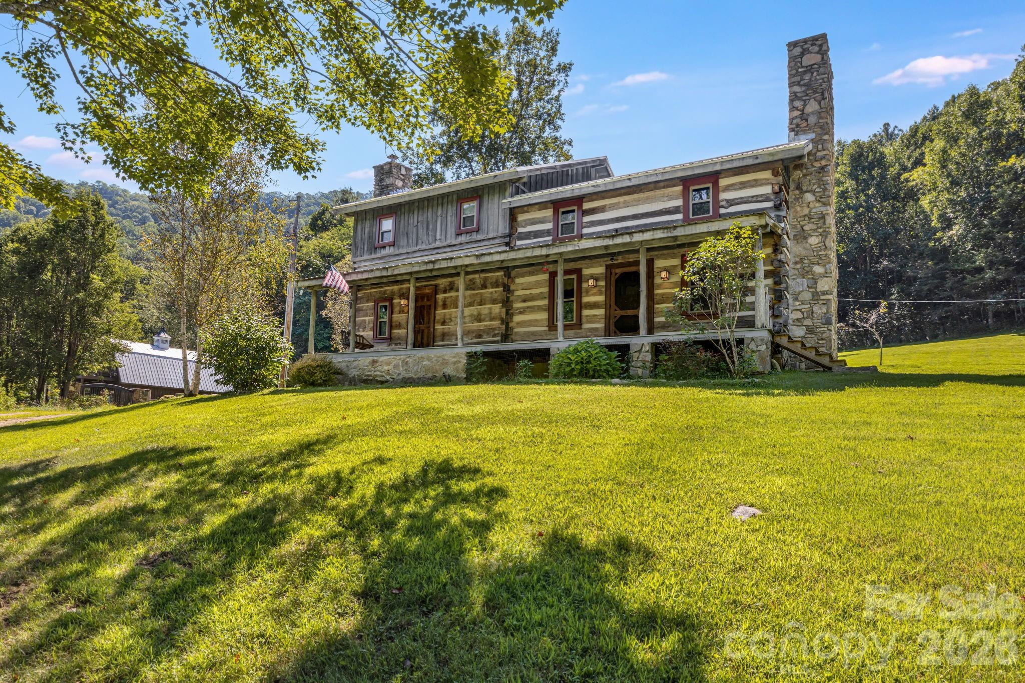 146 Gentry Farm Drive — Hot Springs