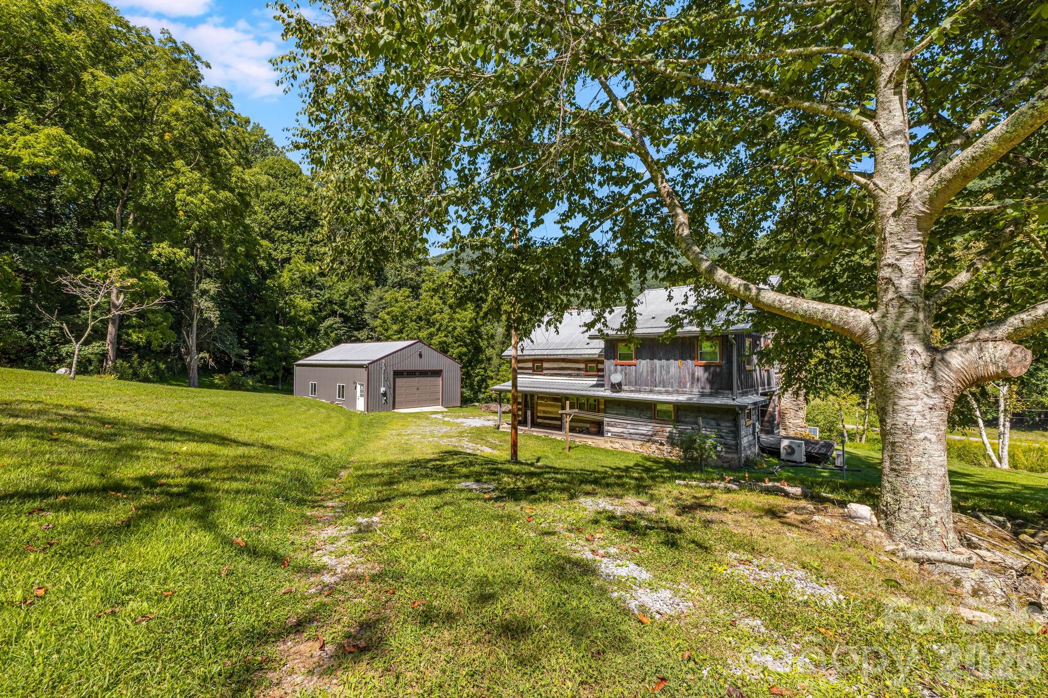 146 Gentry Farm Drive — Hot Springs