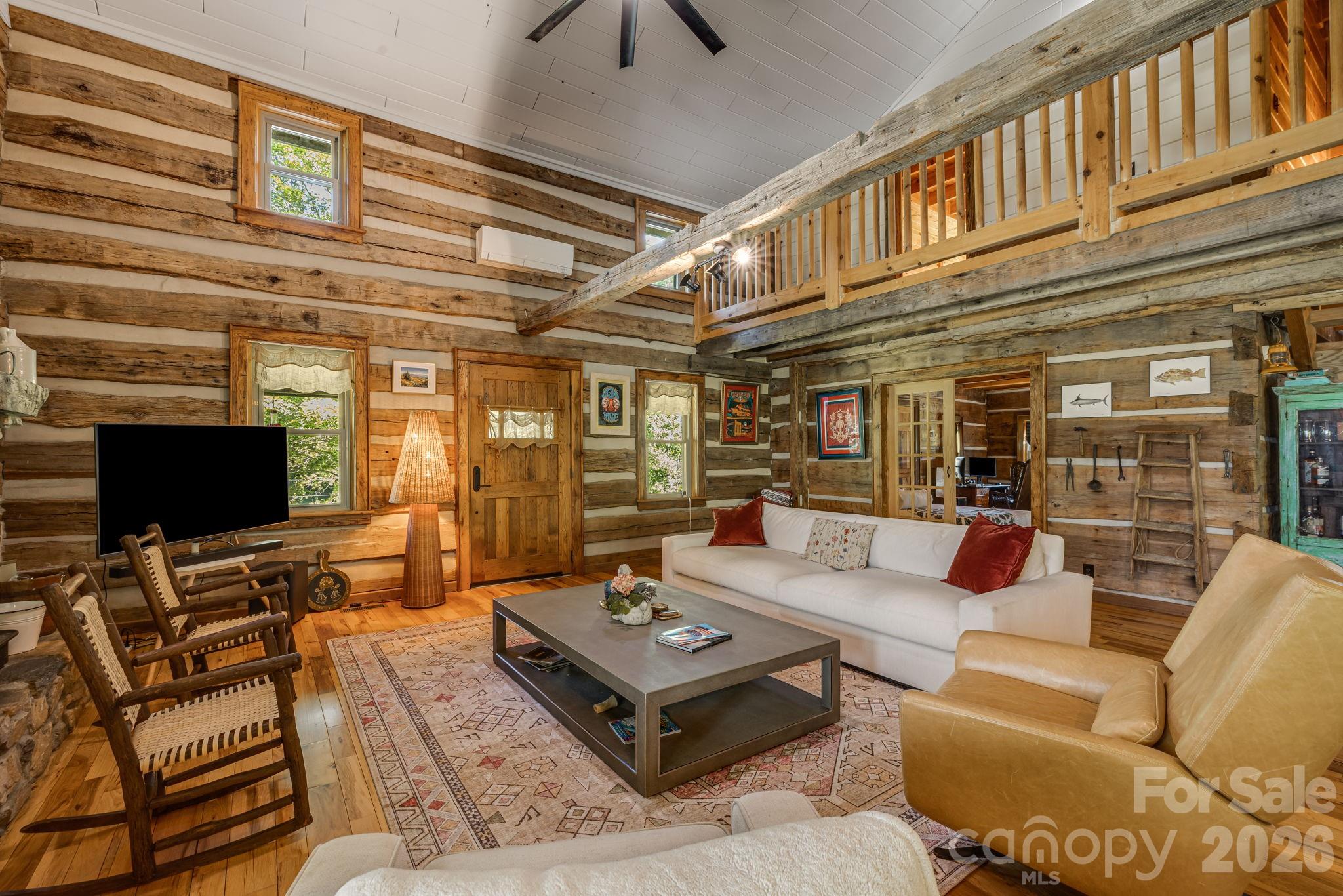 146 Gentry Farm Drive — Hot Springs