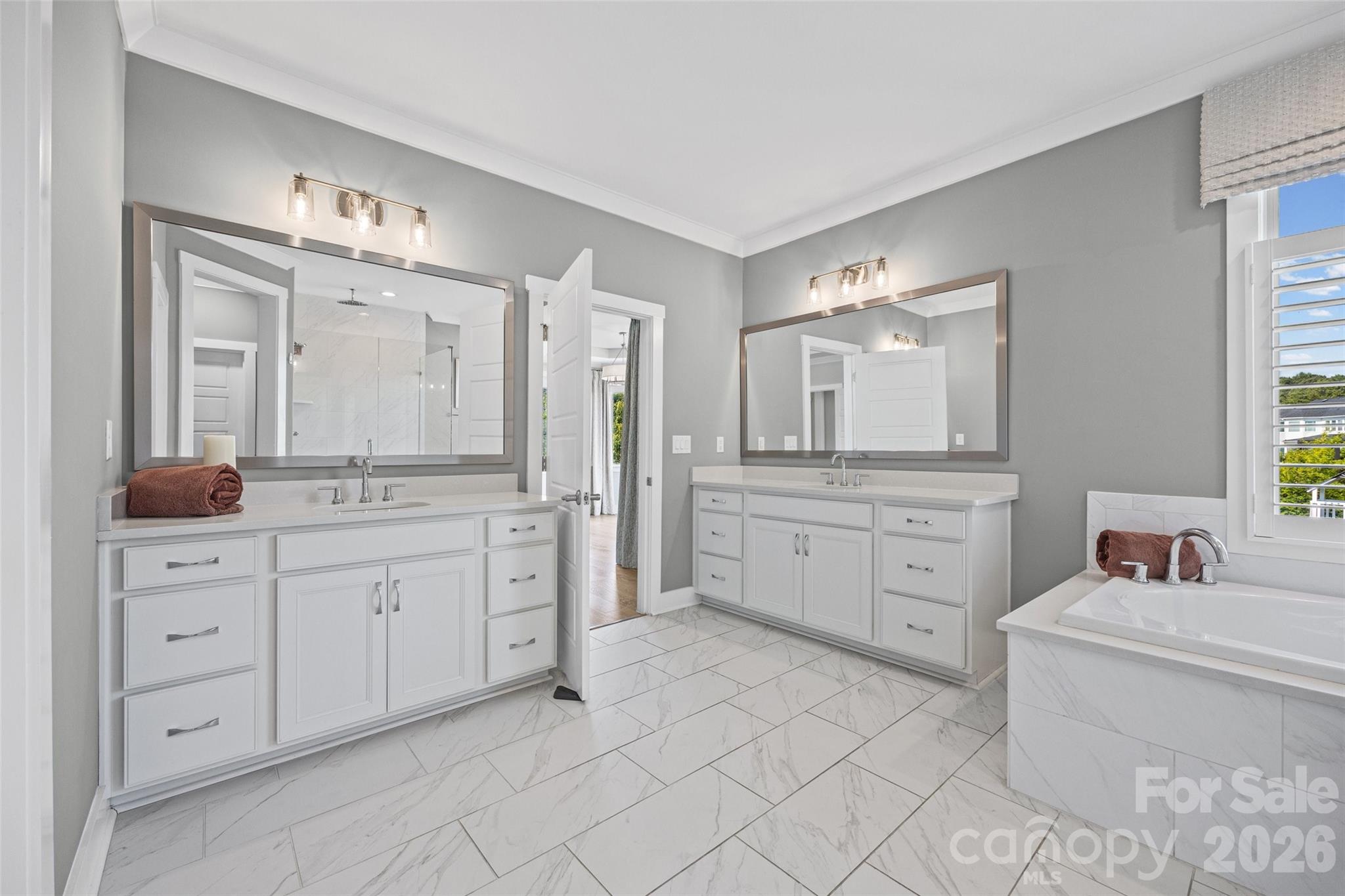 14232 Hollins Grove Avenue #3 — Huntersville