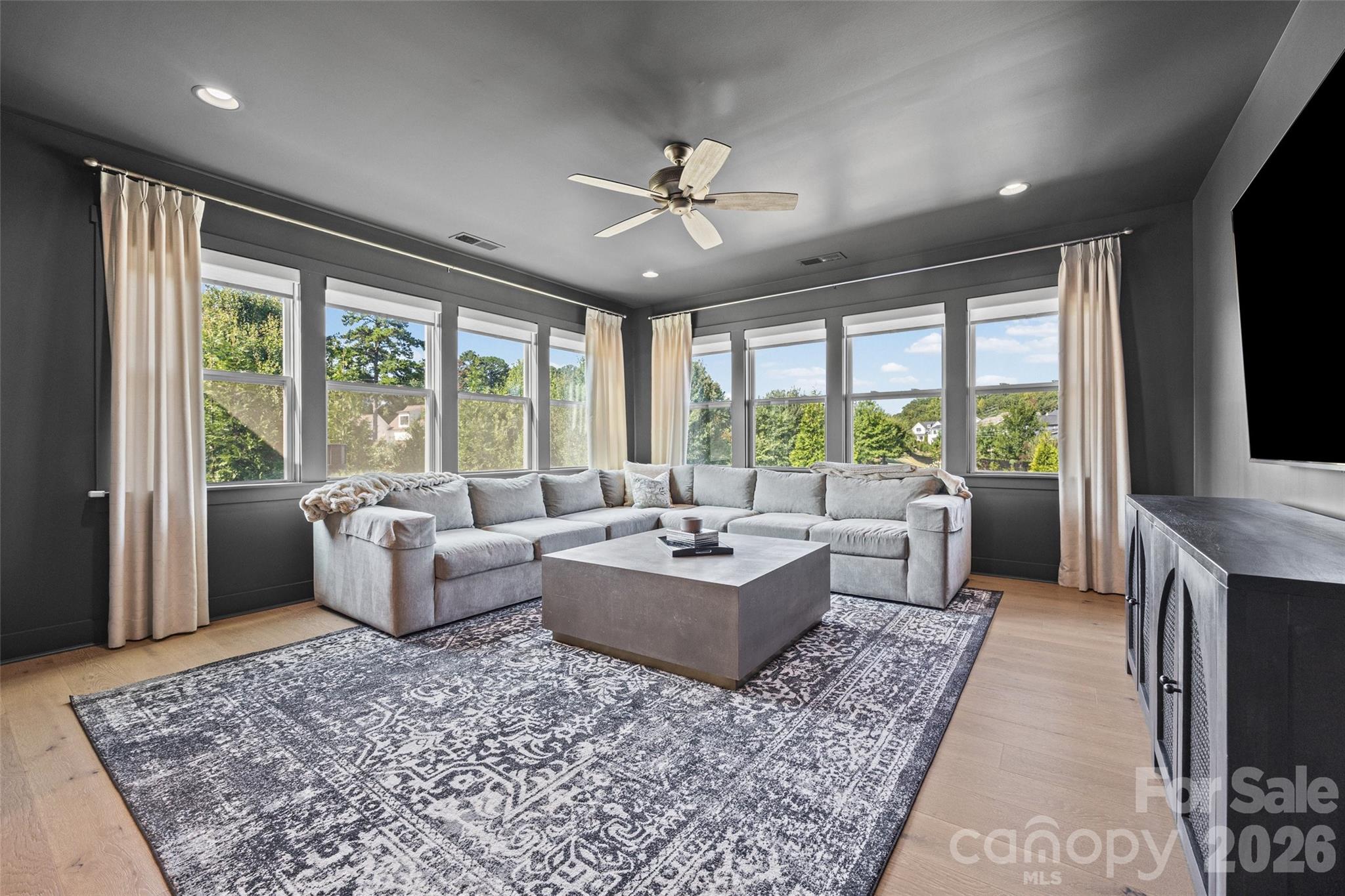 14232 Hollins Grove Avenue #3 — Huntersville