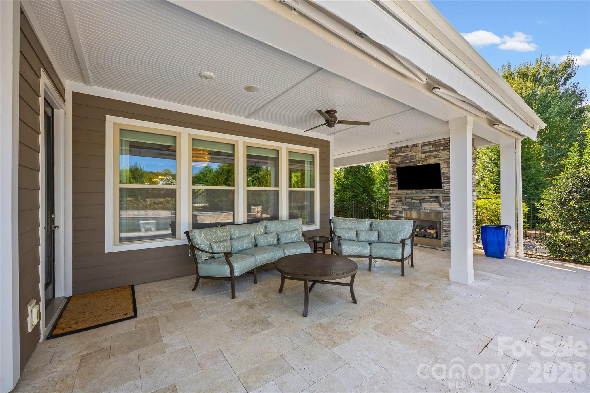 14232 Hollins Grove Avenue #3 — Huntersville