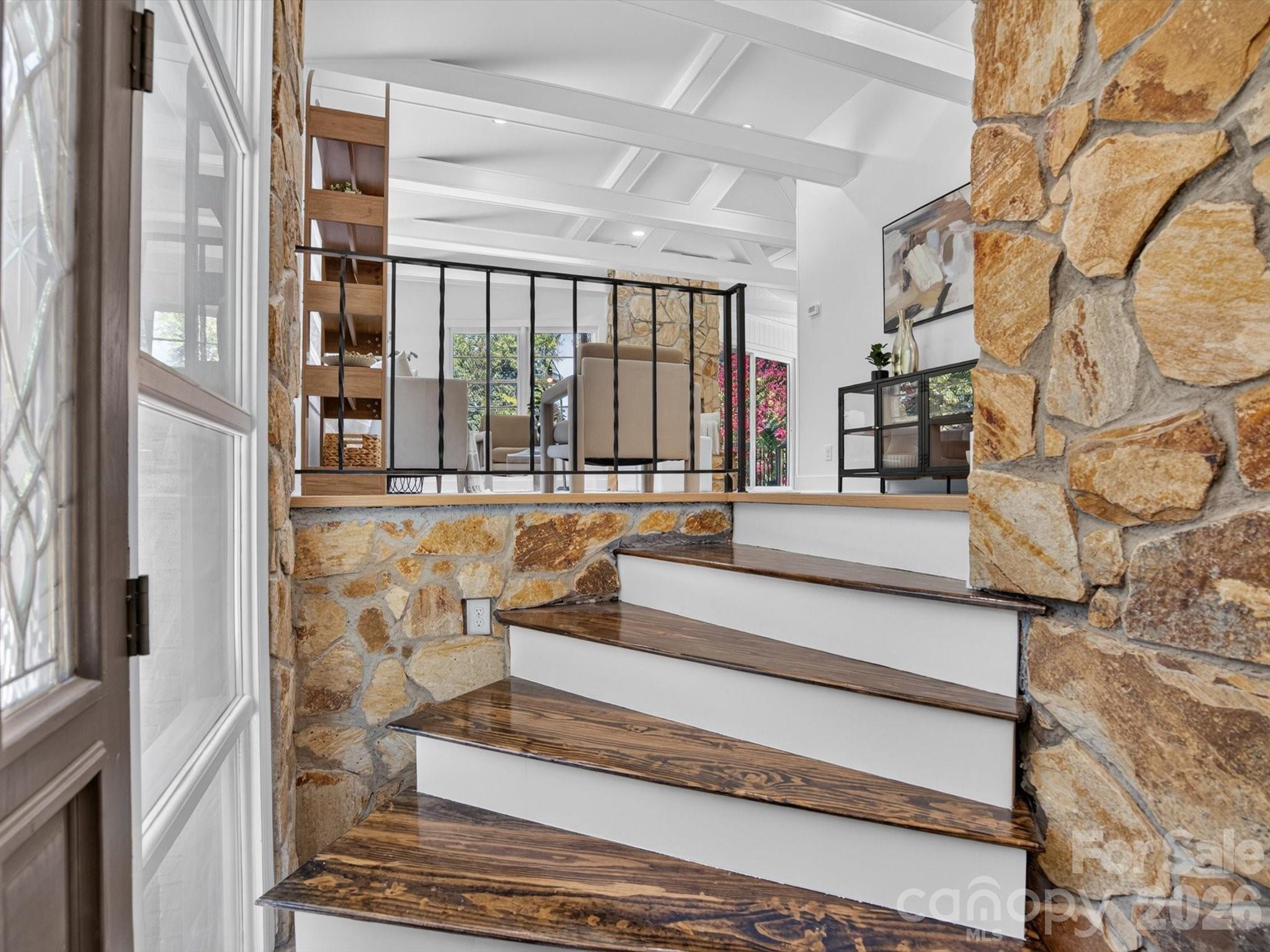 2532 Sam Newell Road — Matthews
