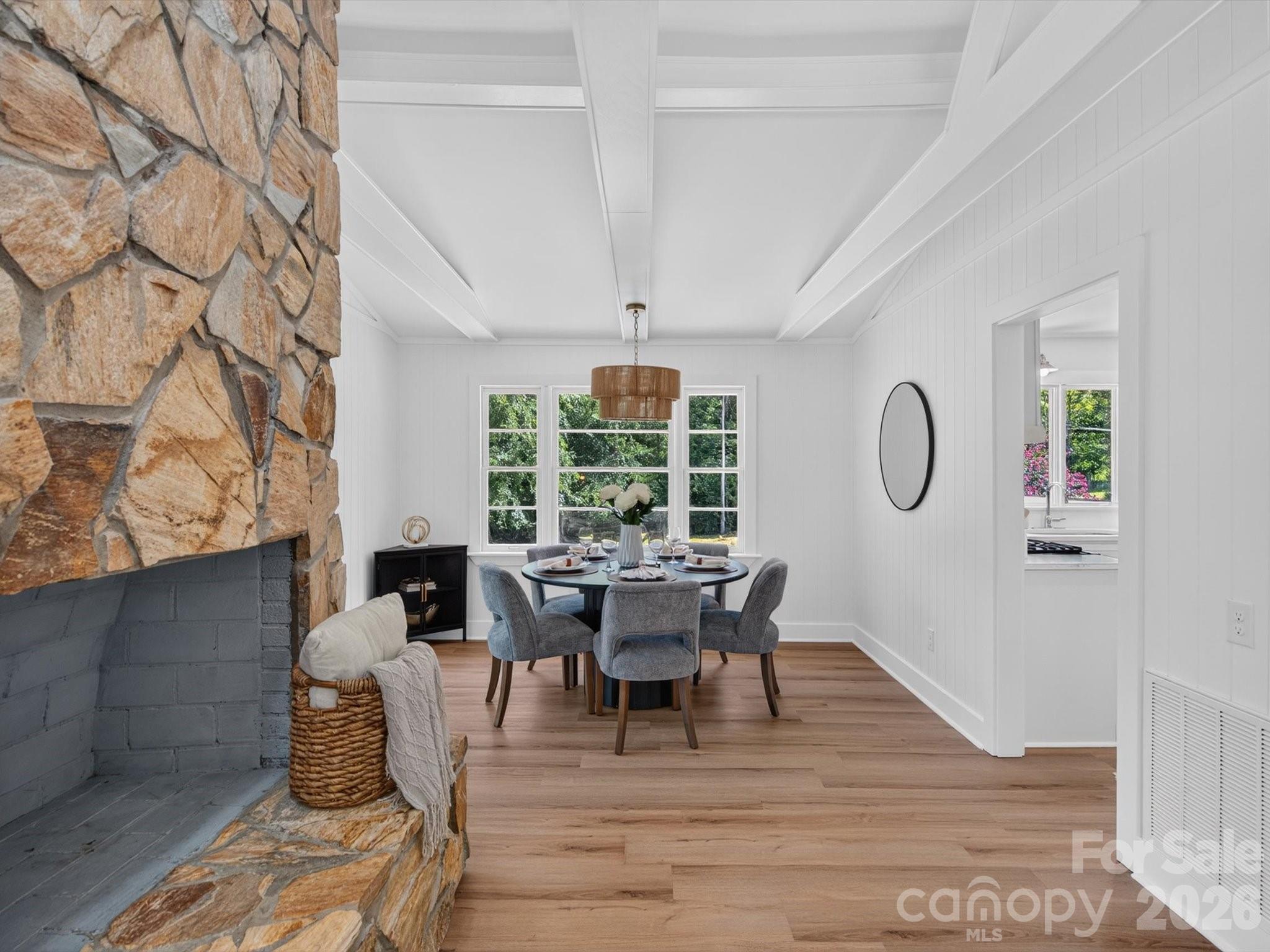 2532 Sam Newell Road — Matthews