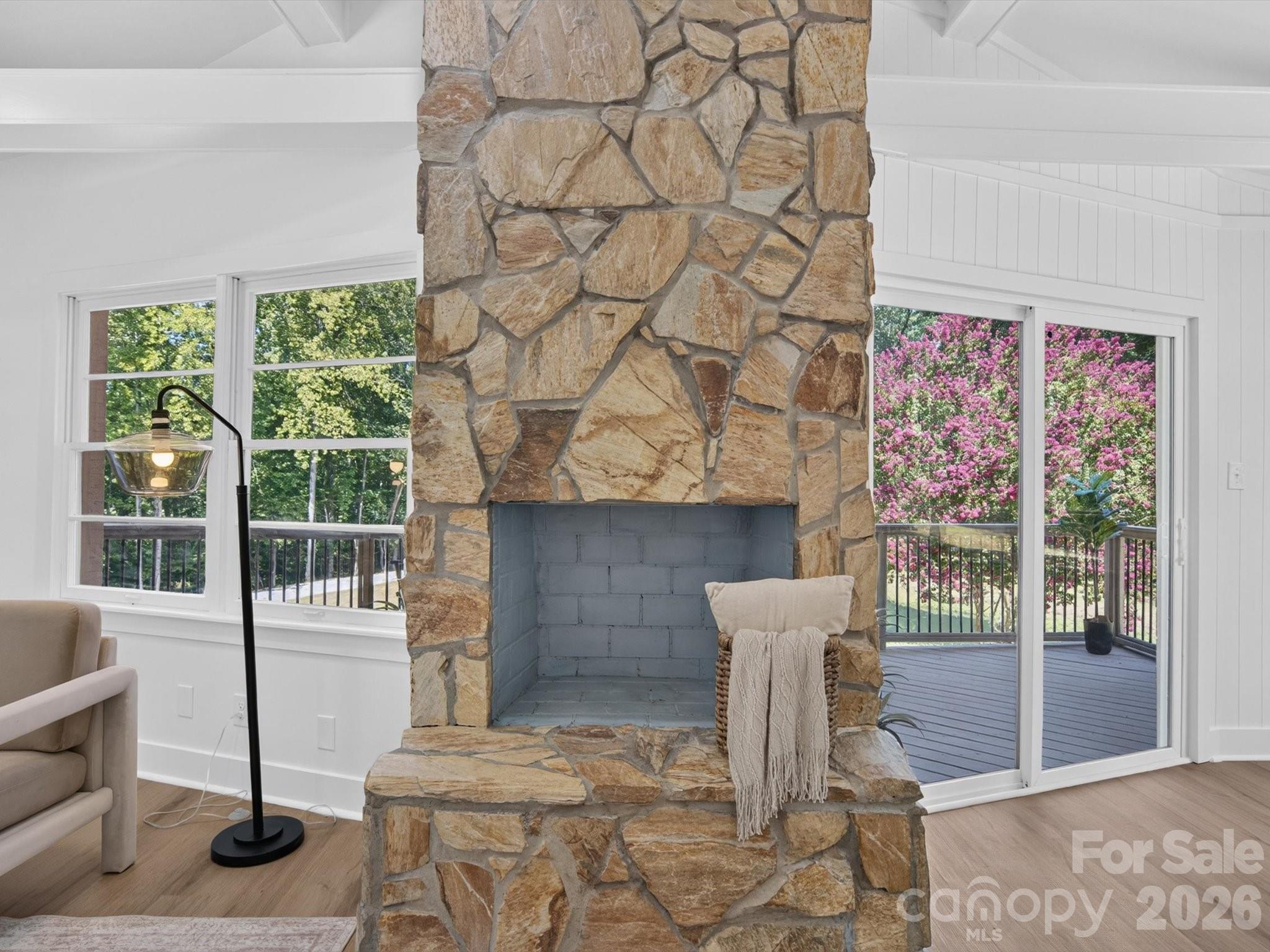 2532 Sam Newell Road — Matthews