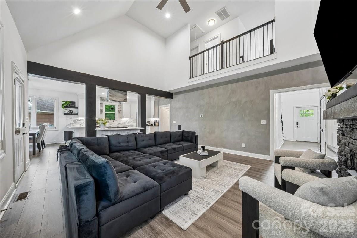 9712 Worley Drive — Charlotte