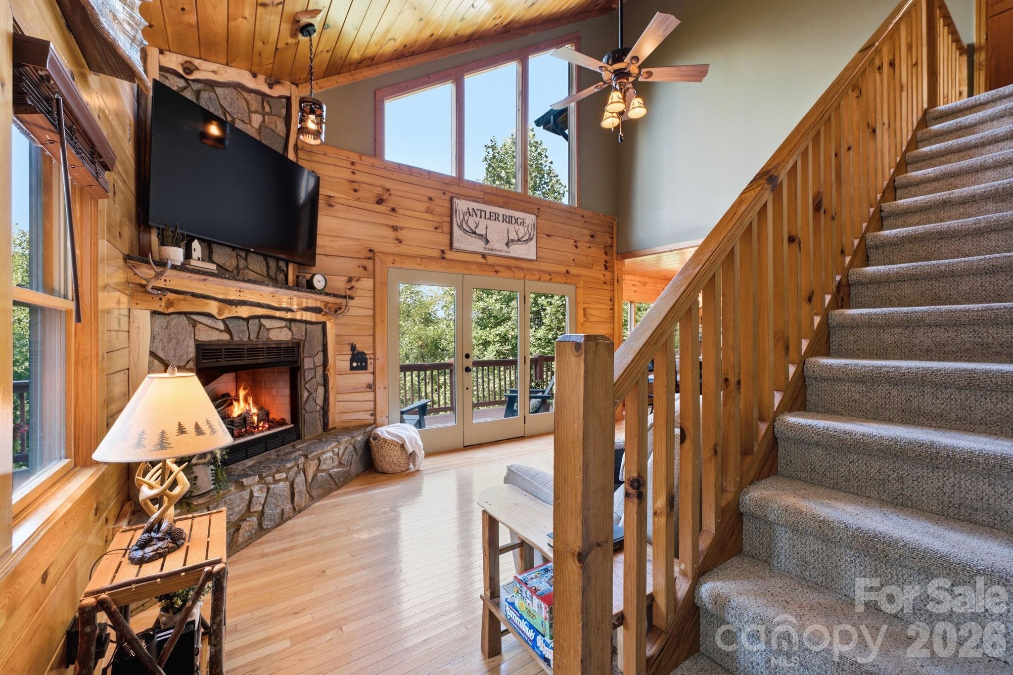 291 Appalachian Trail — Maggie Valley