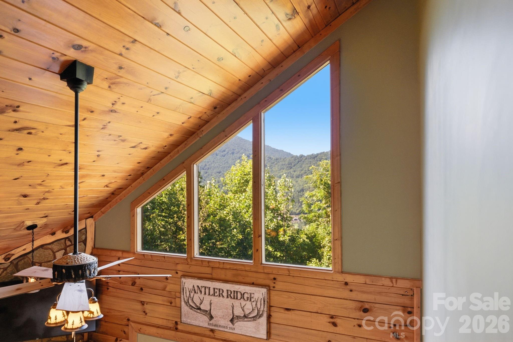 291 Appalachian Trail — Maggie Valley