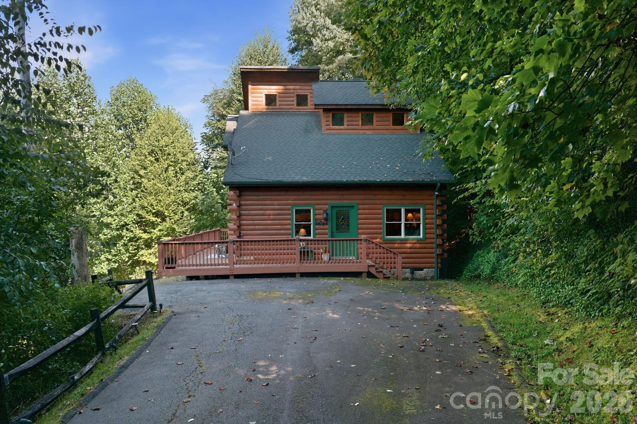 291 Appalachian Trail — Maggie Valley