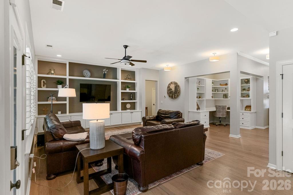 378 Broadleaf Drive — Denver