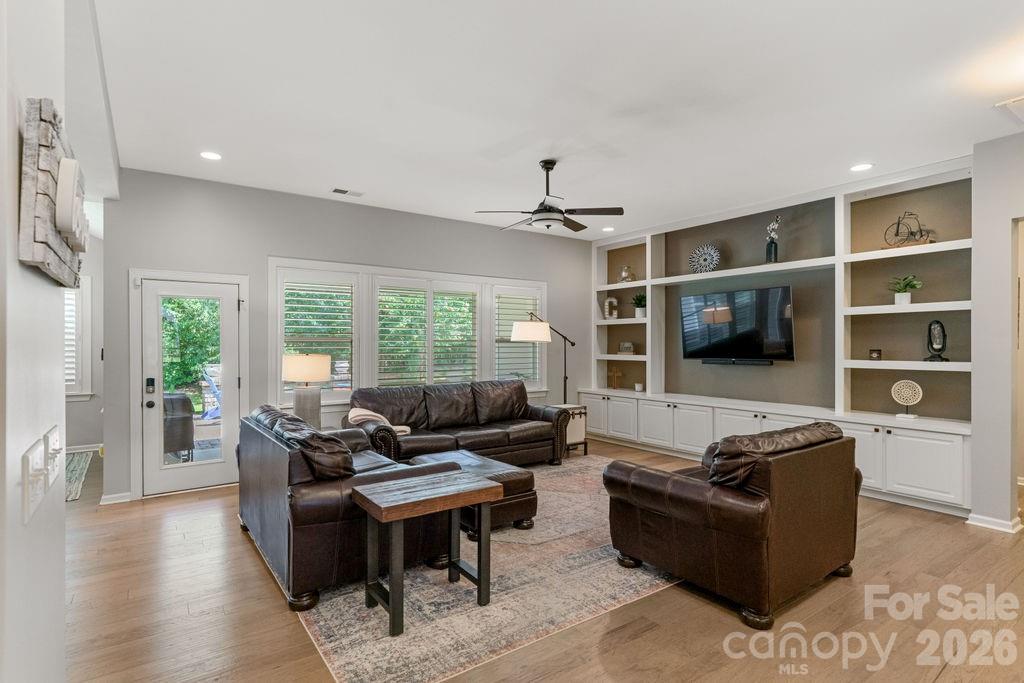 378 Broadleaf Drive — Denver