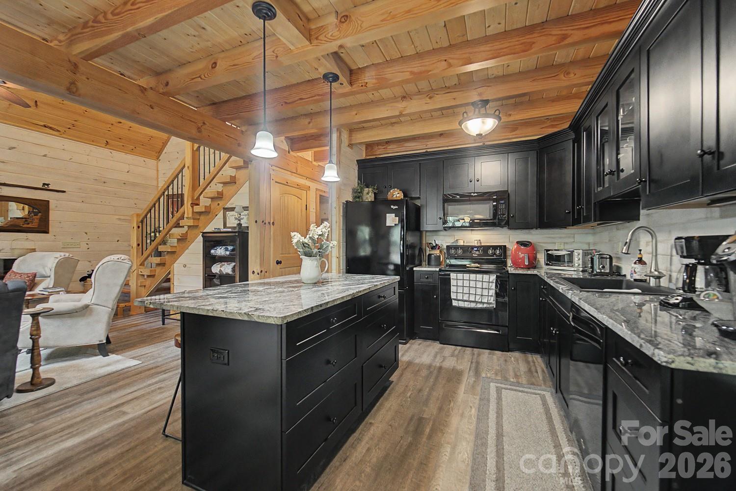 32 Grand View Estates Drive — Whittier
