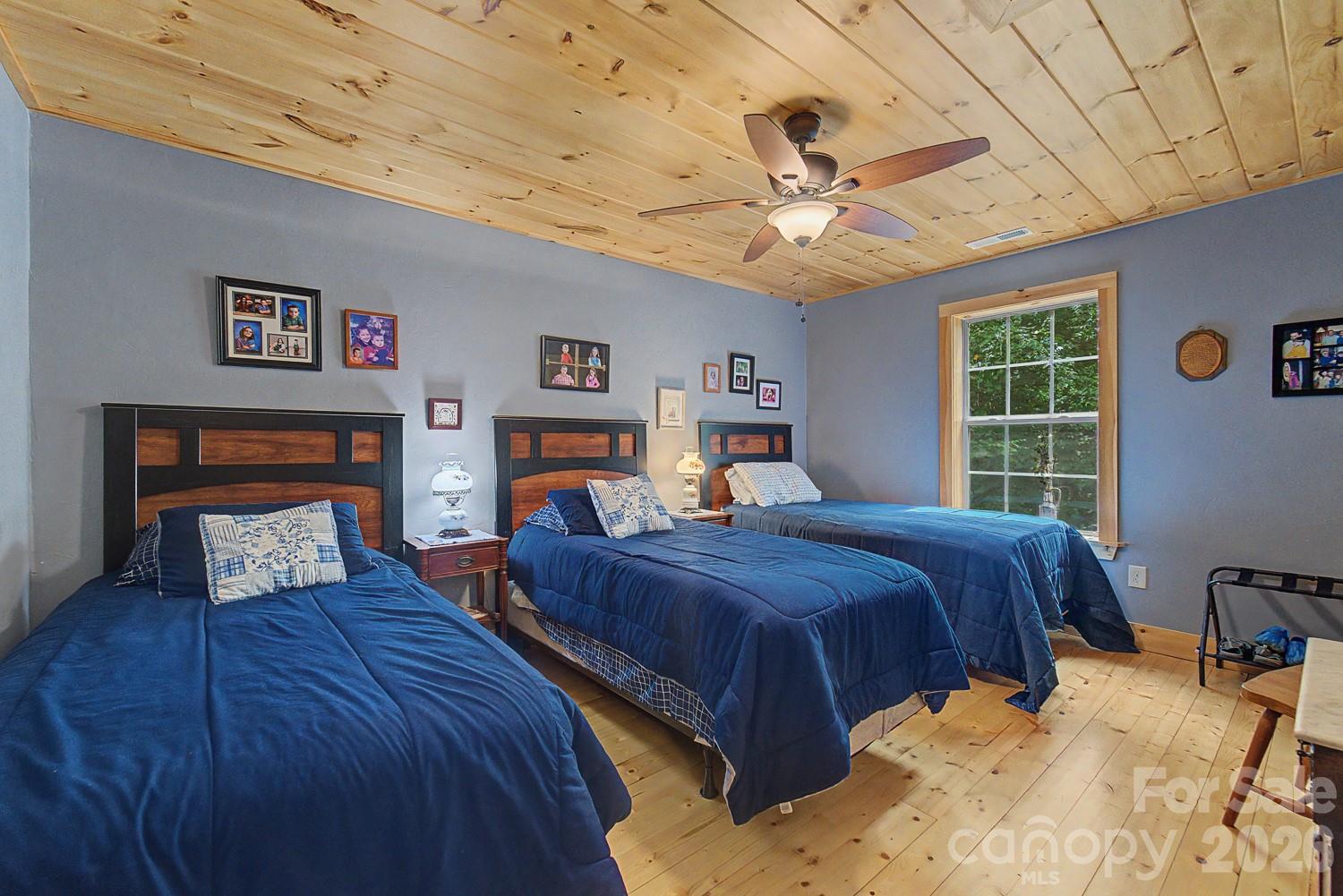 32 Grand View Estates Drive — Whittier