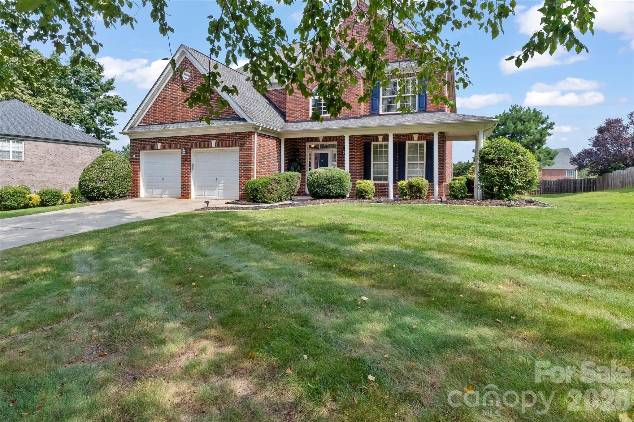 186 Autumn Frost Avenue — Statesville