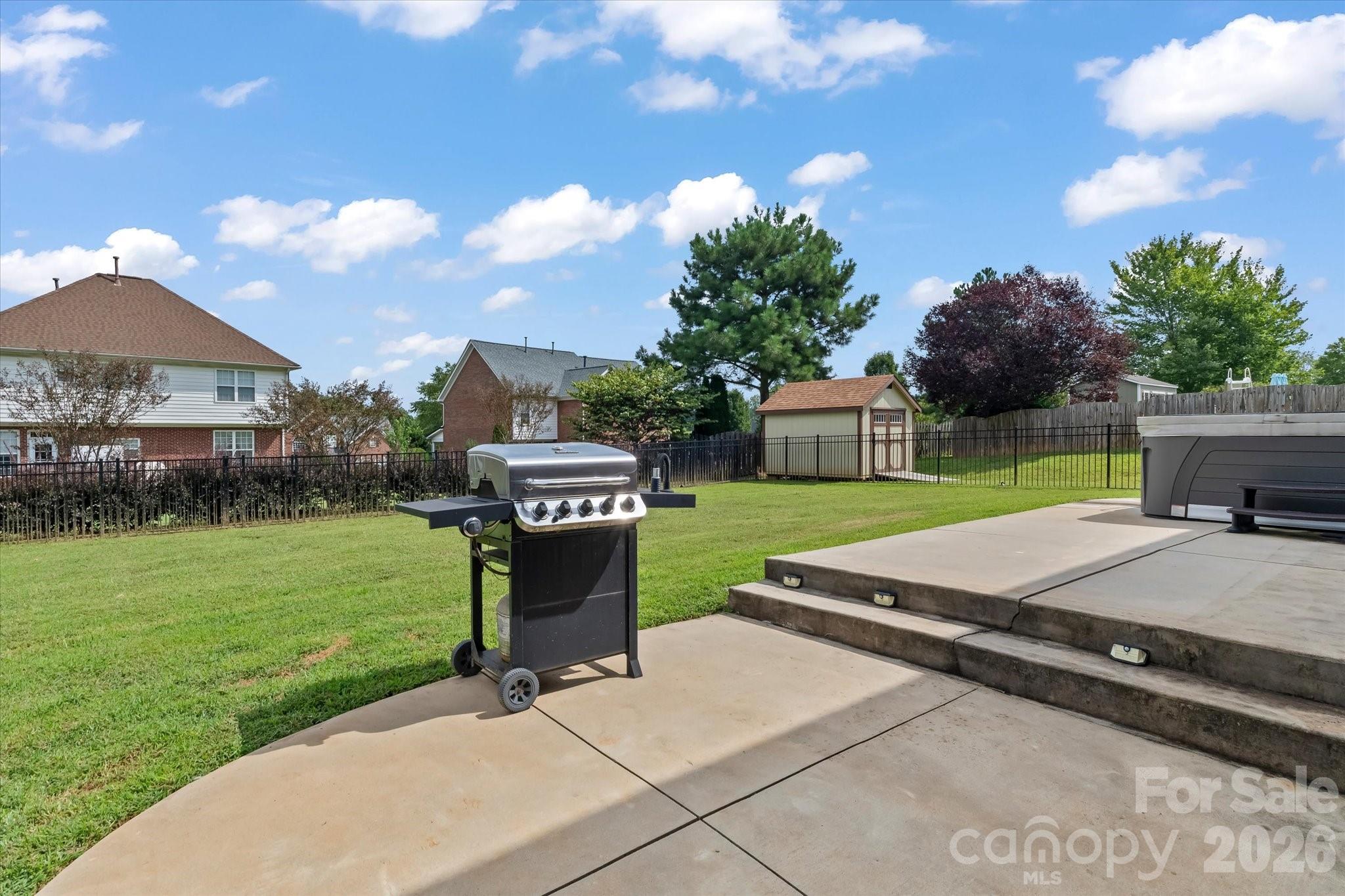 186 Autumn Frost Avenue — Statesville