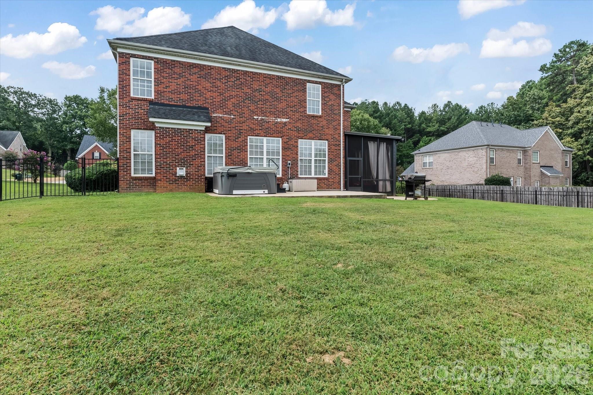 186 Autumn Frost Avenue — Statesville
