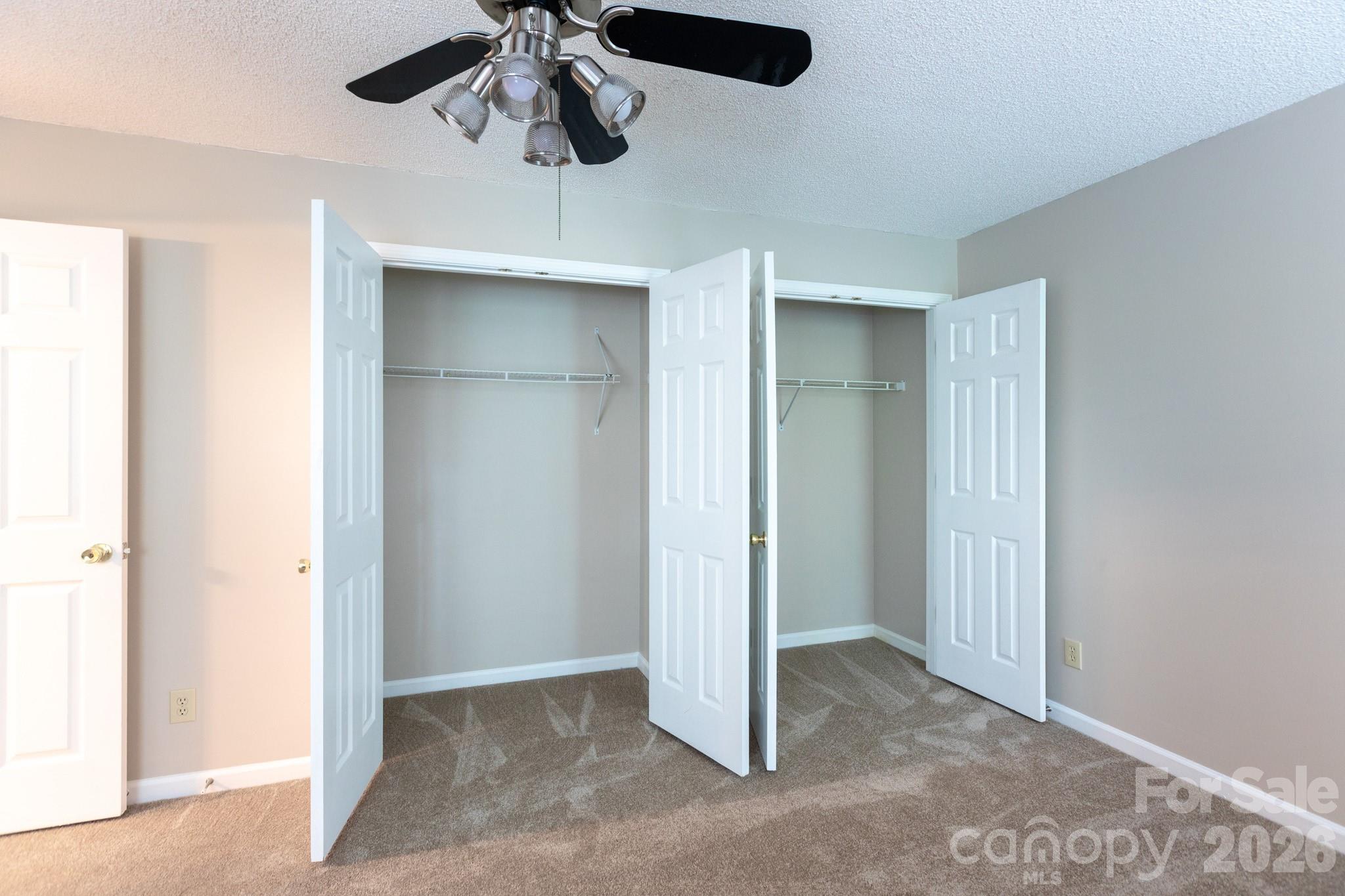 5401 Groveton Court — Charlotte