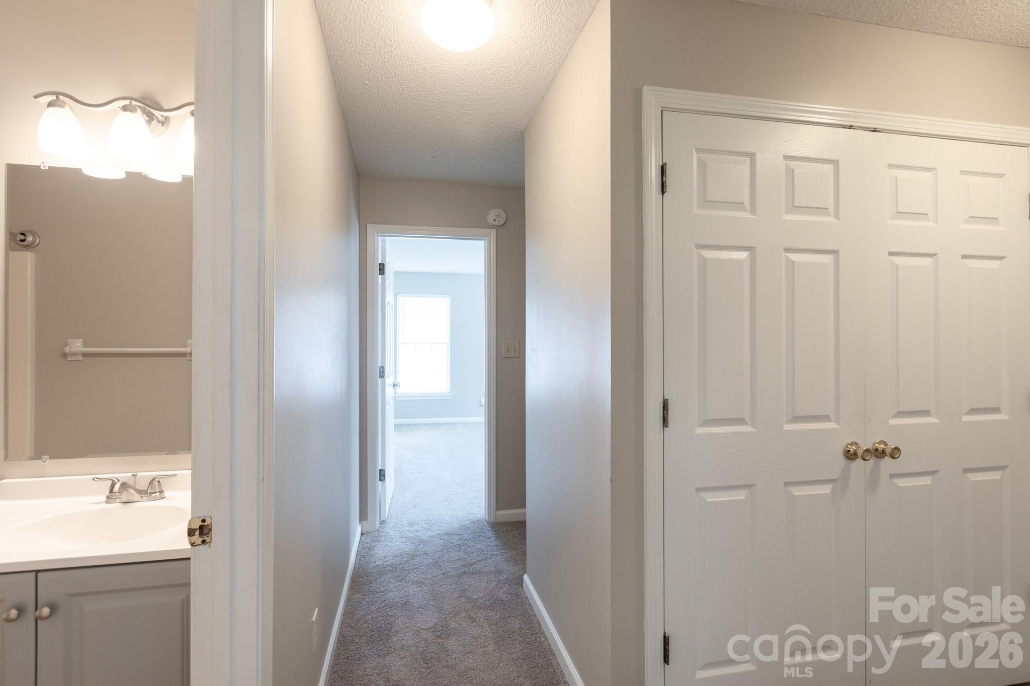 5401 Groveton Court — Charlotte