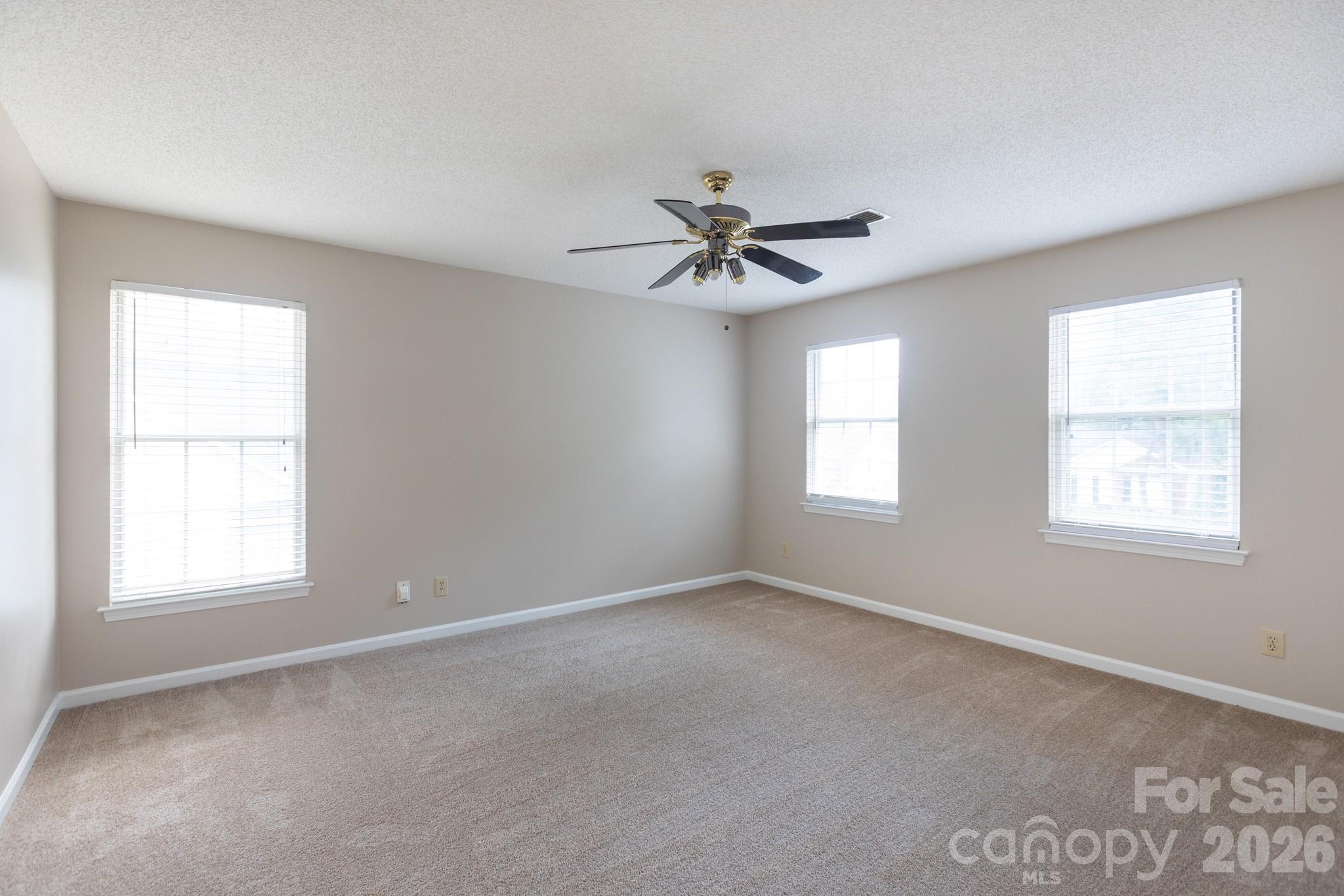 5401 Groveton Court — Charlotte
