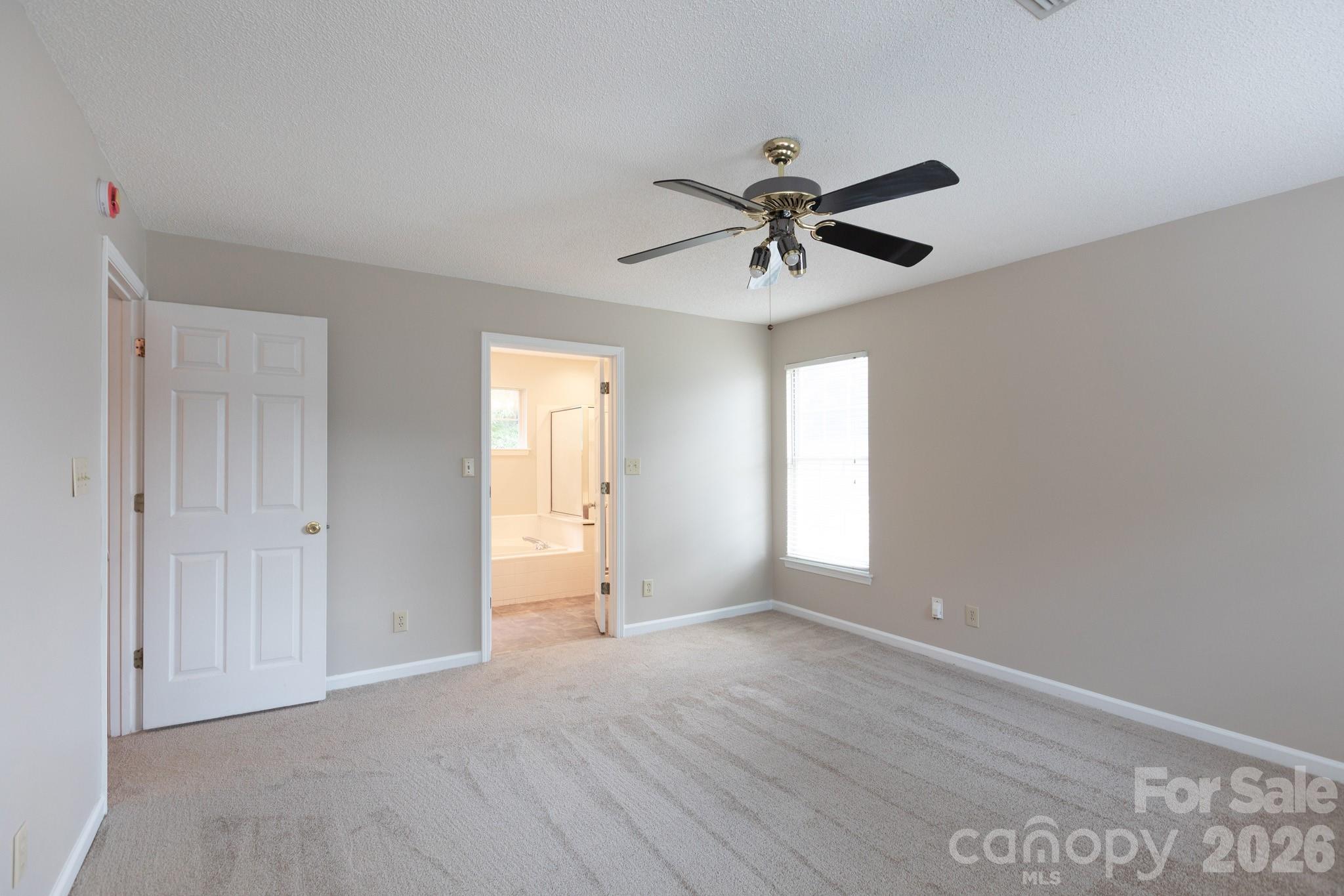 5401 Groveton Court — Charlotte