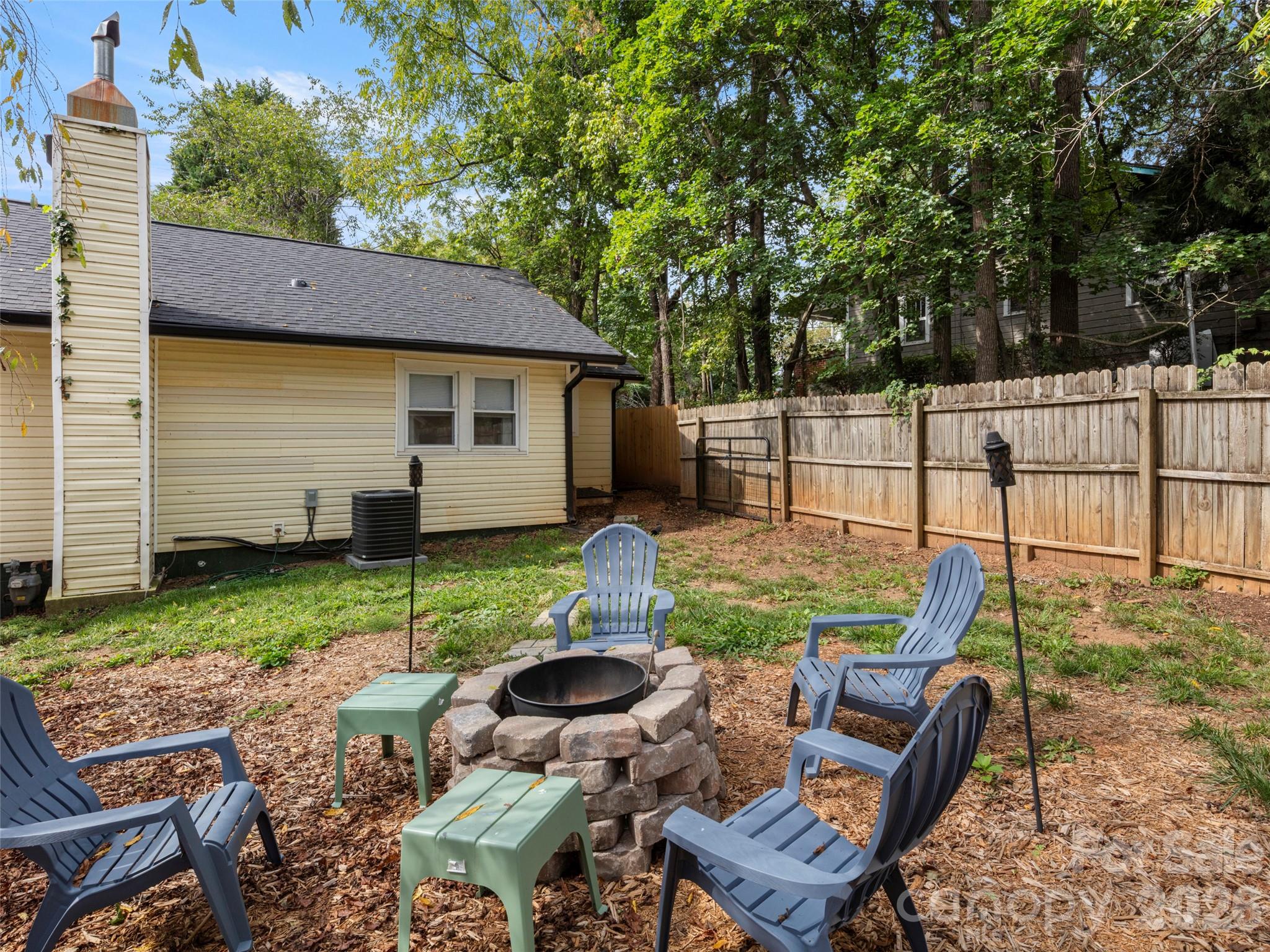 49 Allen Street — Asheville