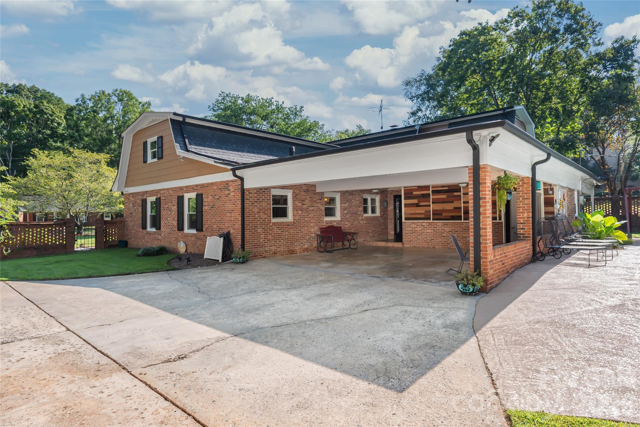 1339 Carmen Lane — Gastonia