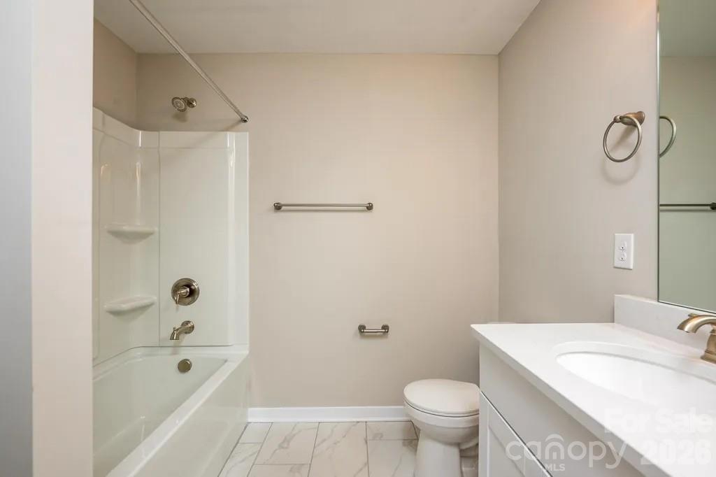 312 Cannamela Drive — Pineville