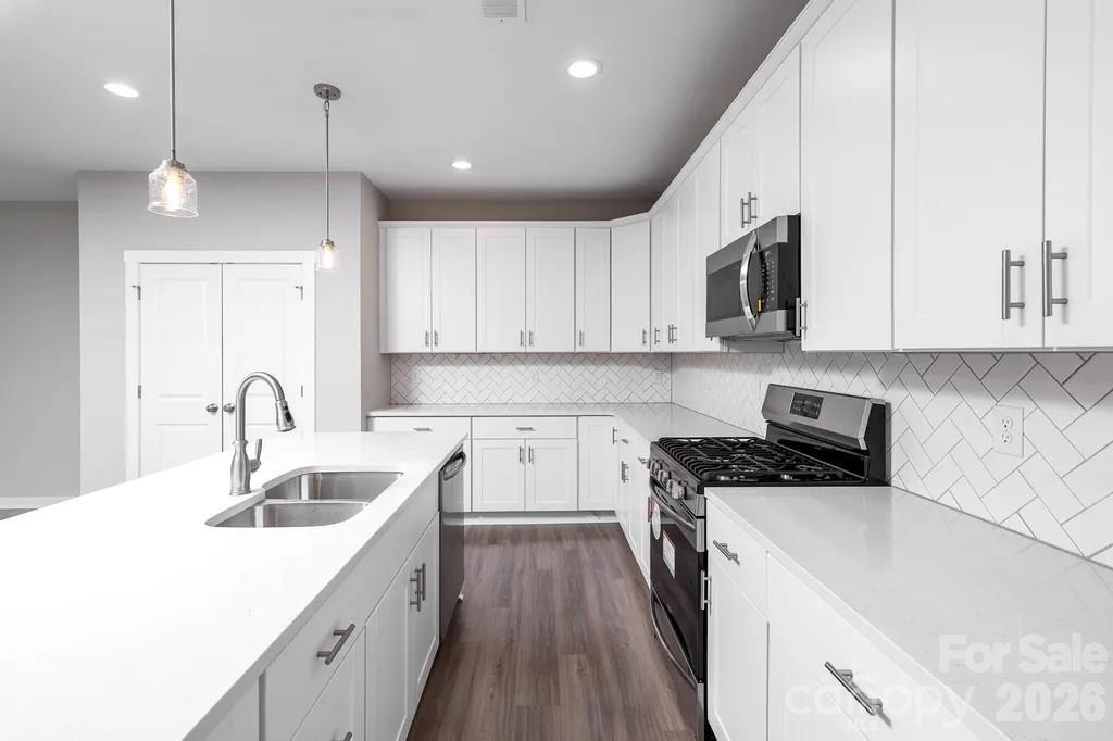 312 Cannamela Drive — Pineville