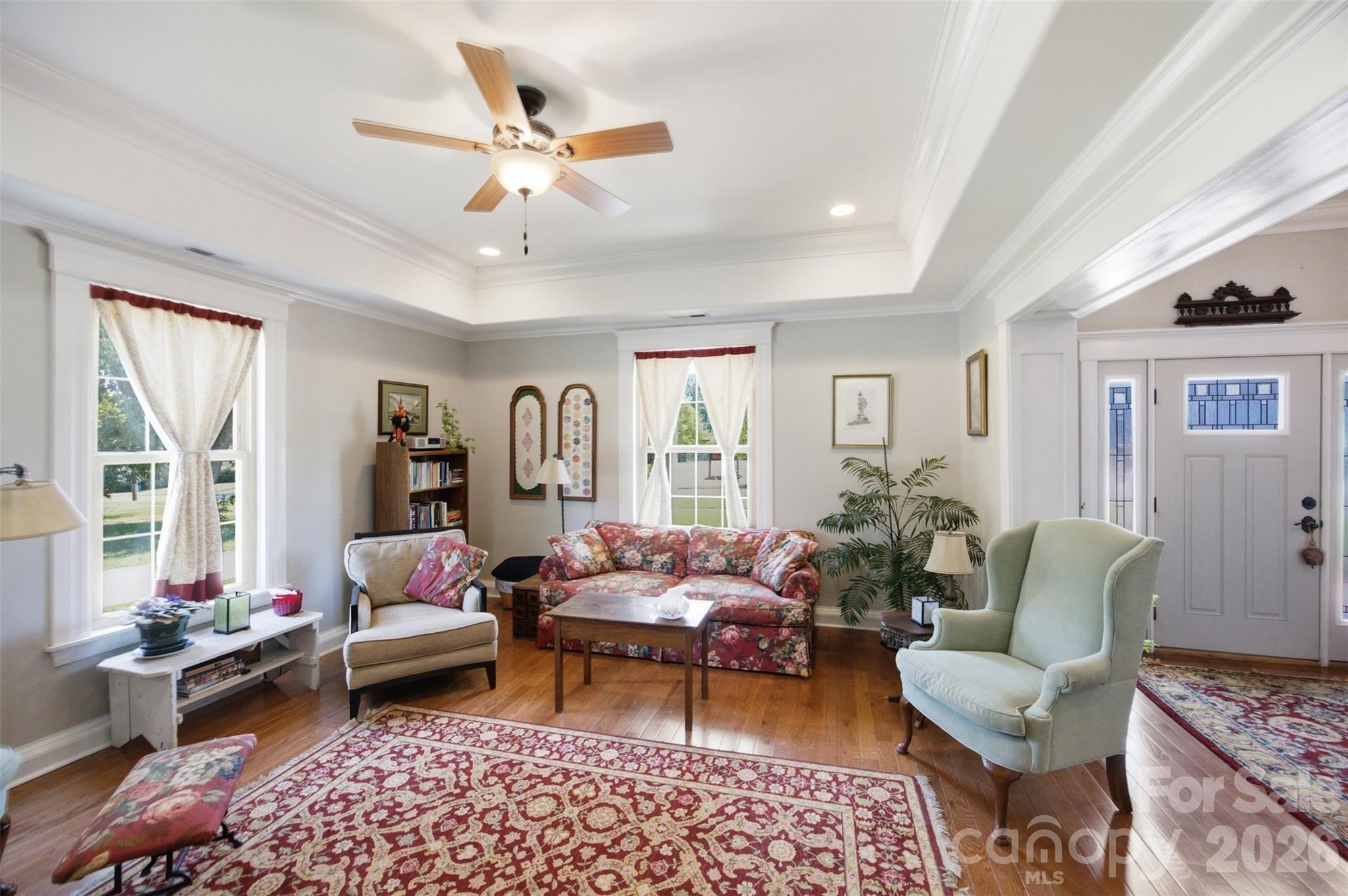 211 Jefferson Street E — York