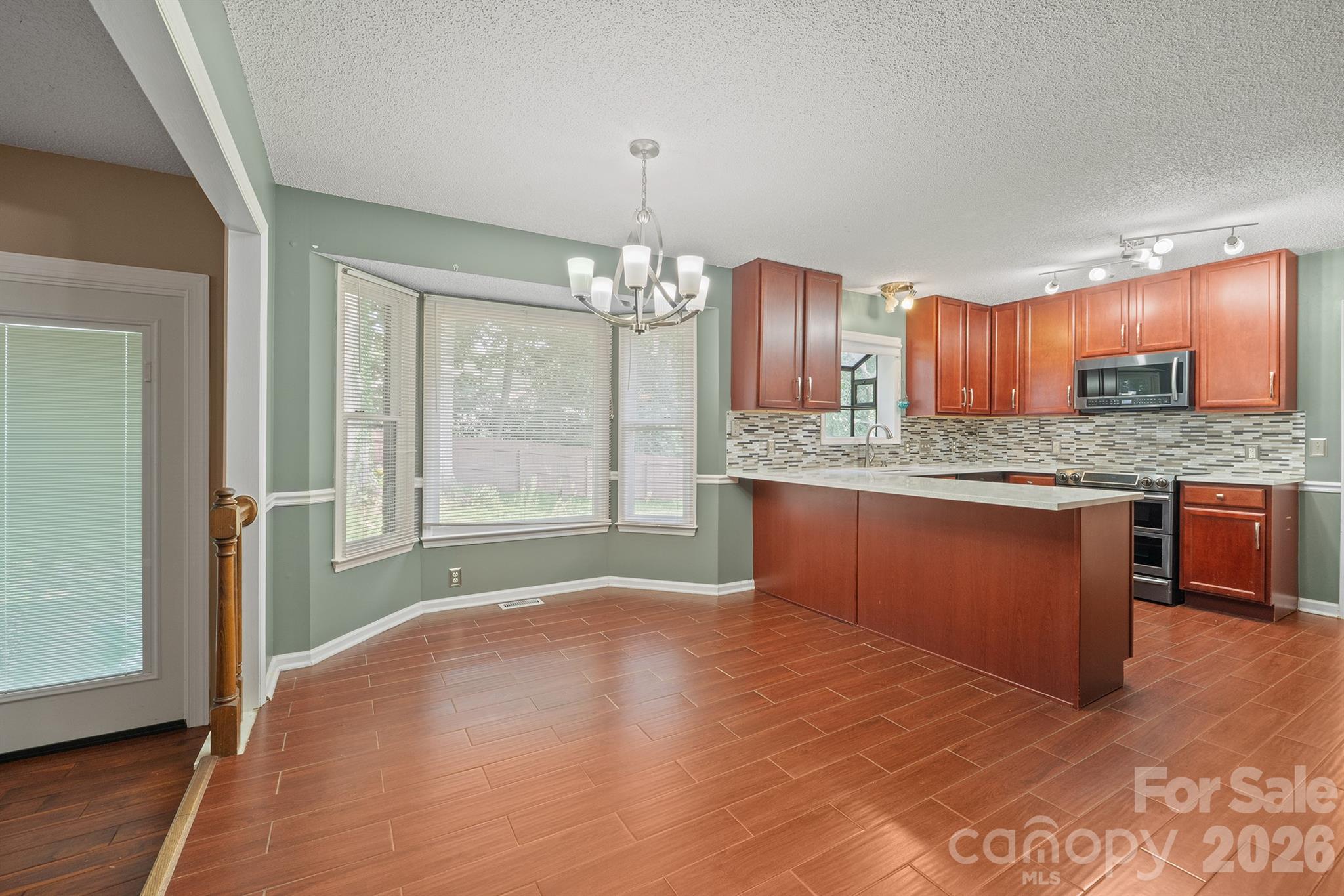 7801 Bridle Court — Charlotte