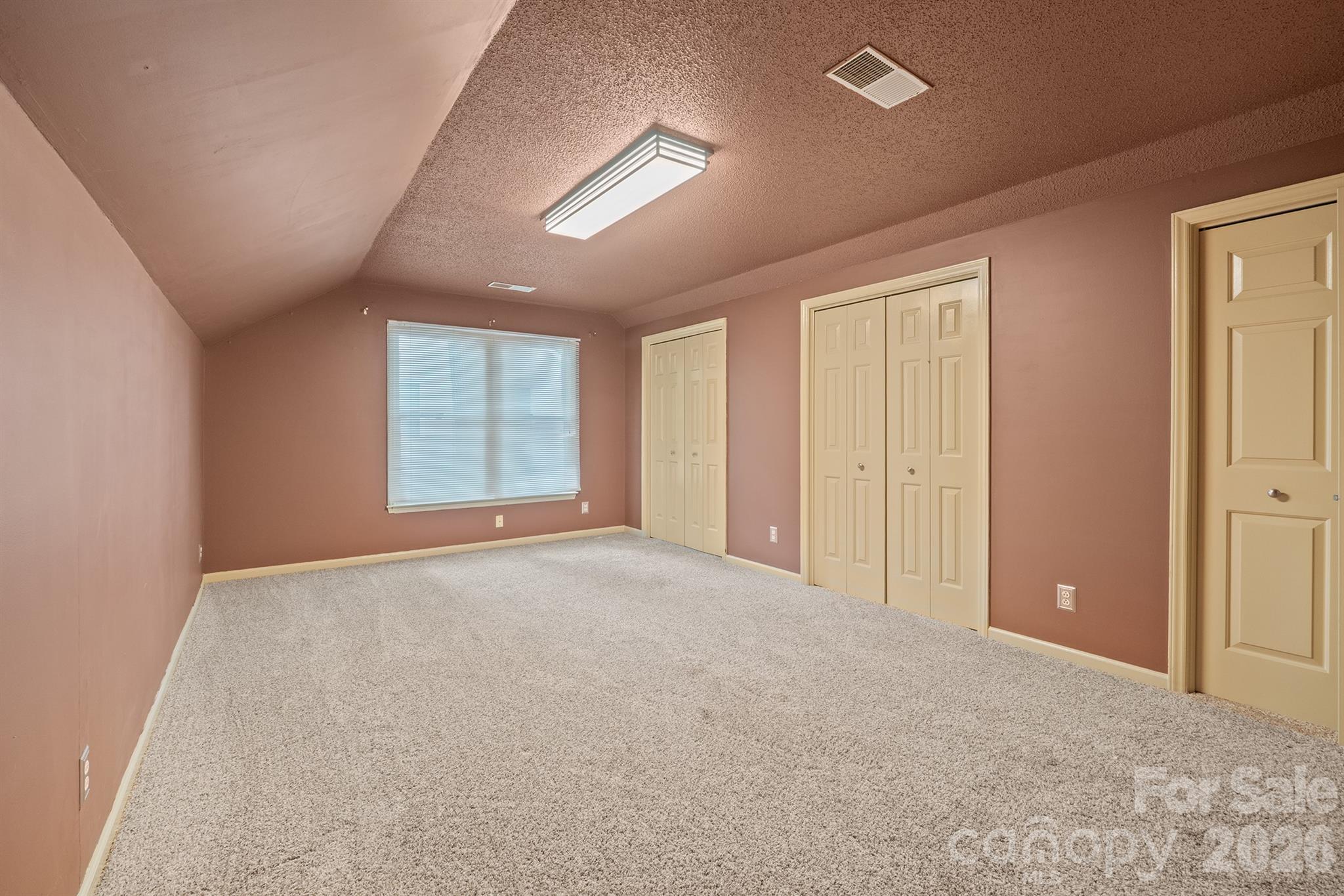 7801 Bridle Court — Charlotte