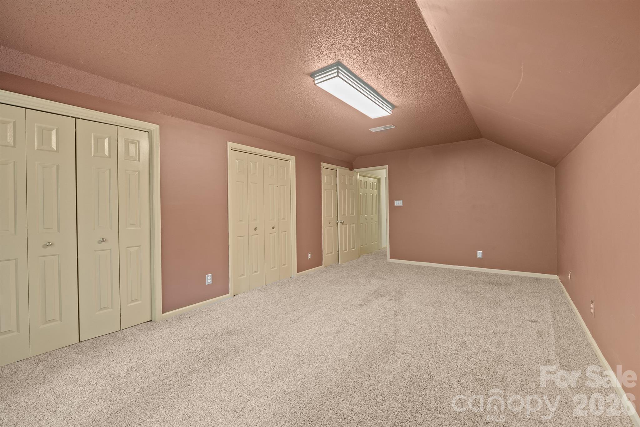 7801 Bridle Court — Charlotte