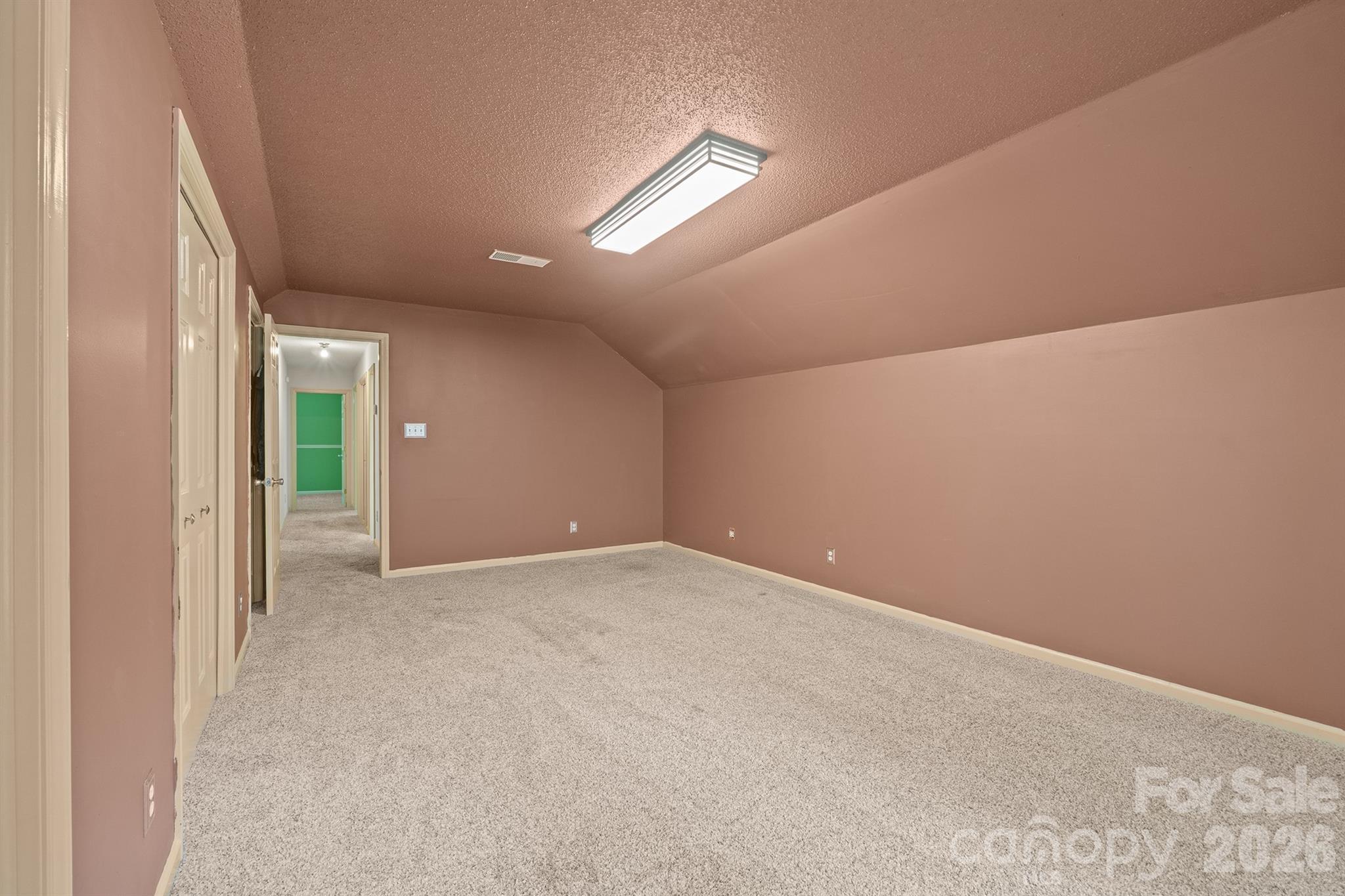 7801 Bridle Court — Charlotte