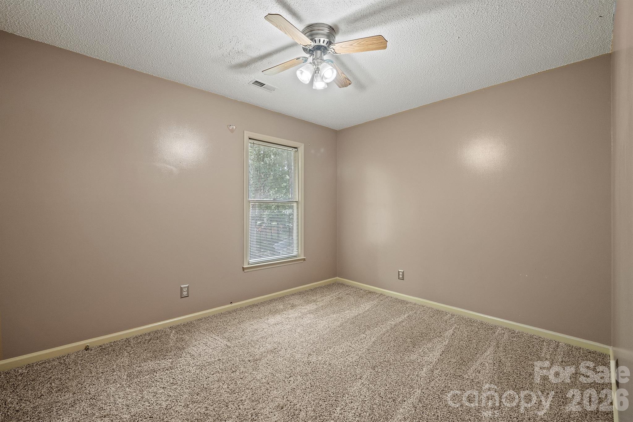 7801 Bridle Court — Charlotte
