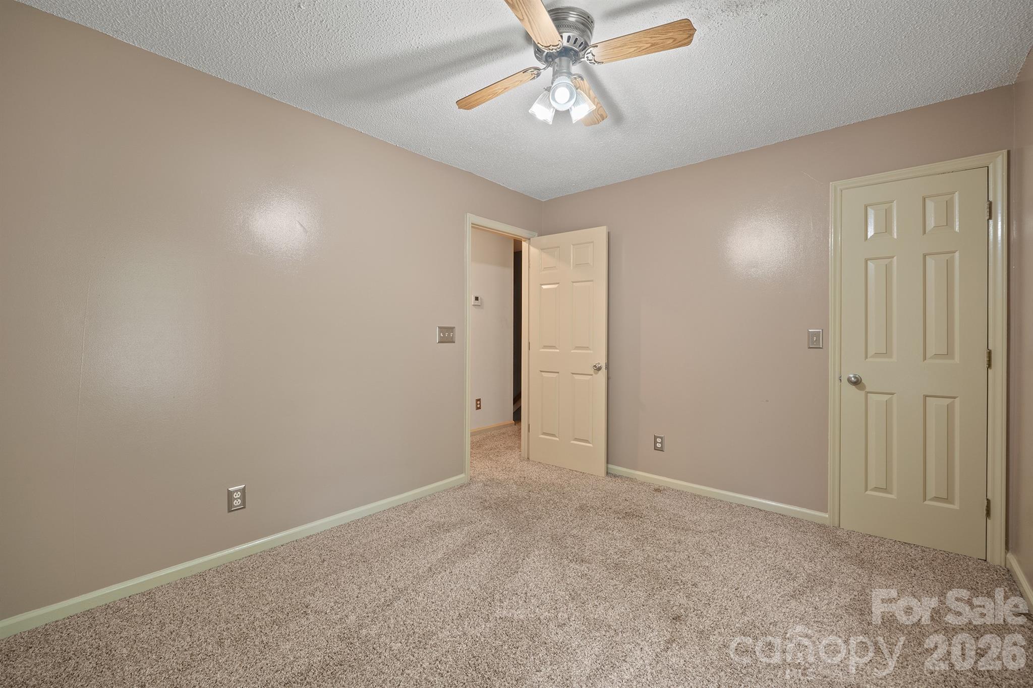 7801 Bridle Court — Charlotte