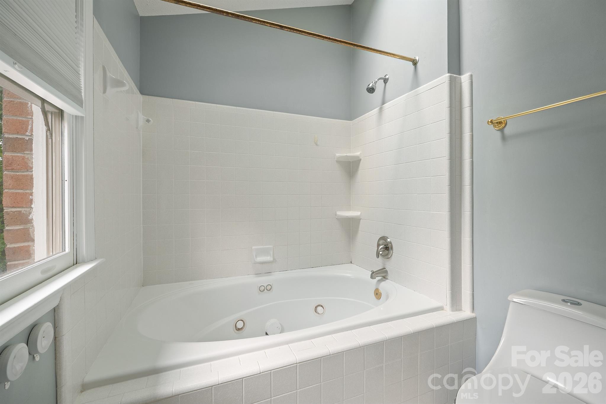 7801 Bridle Court — Charlotte