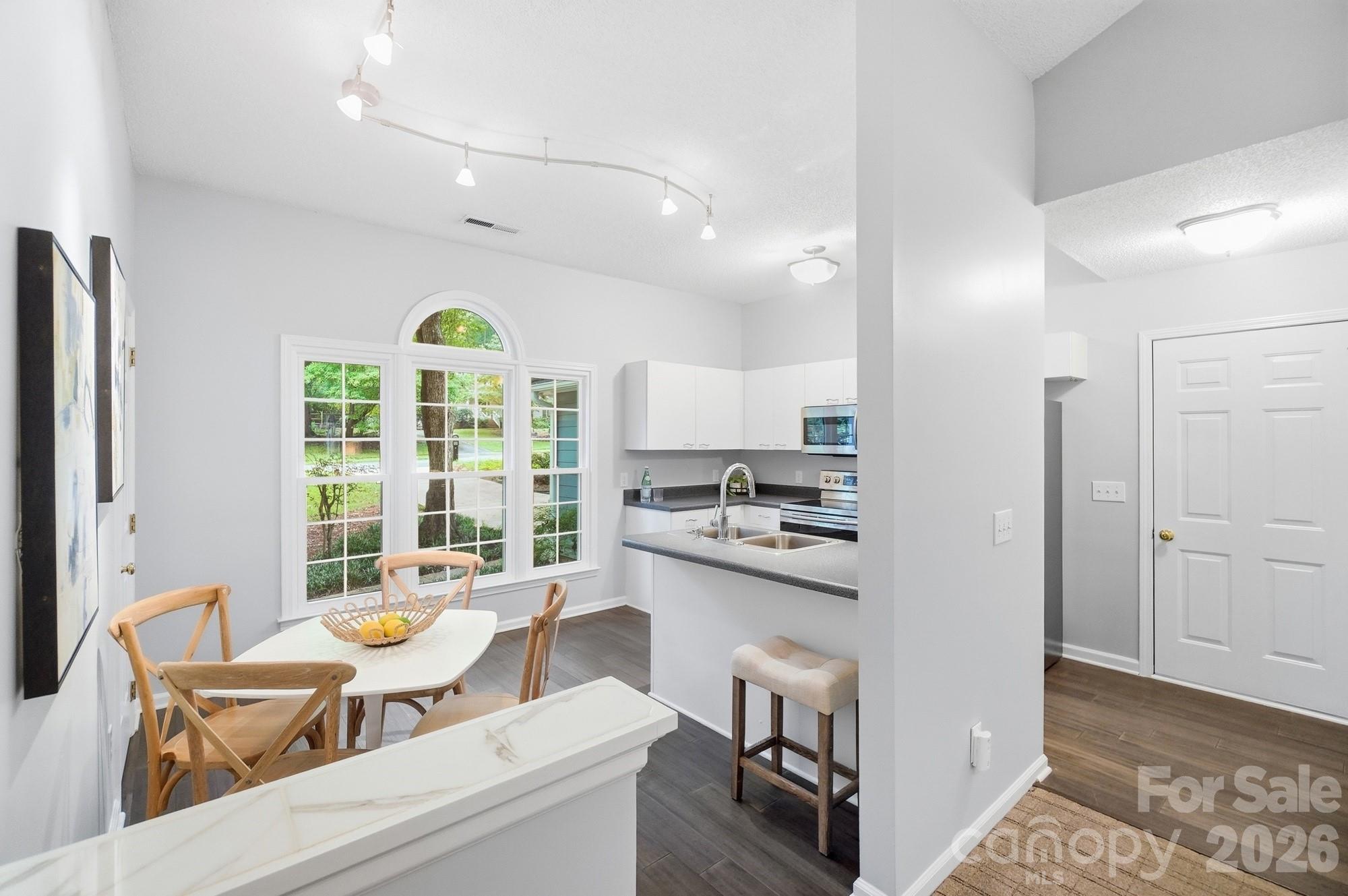 2819 Cedar Chase Drive — Matthews
