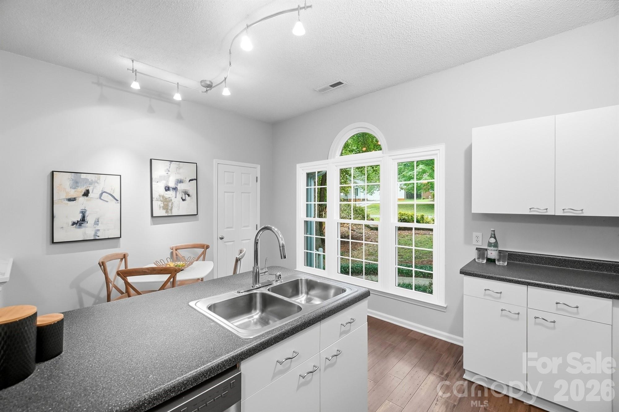 2819 Cedar Chase Drive — Matthews