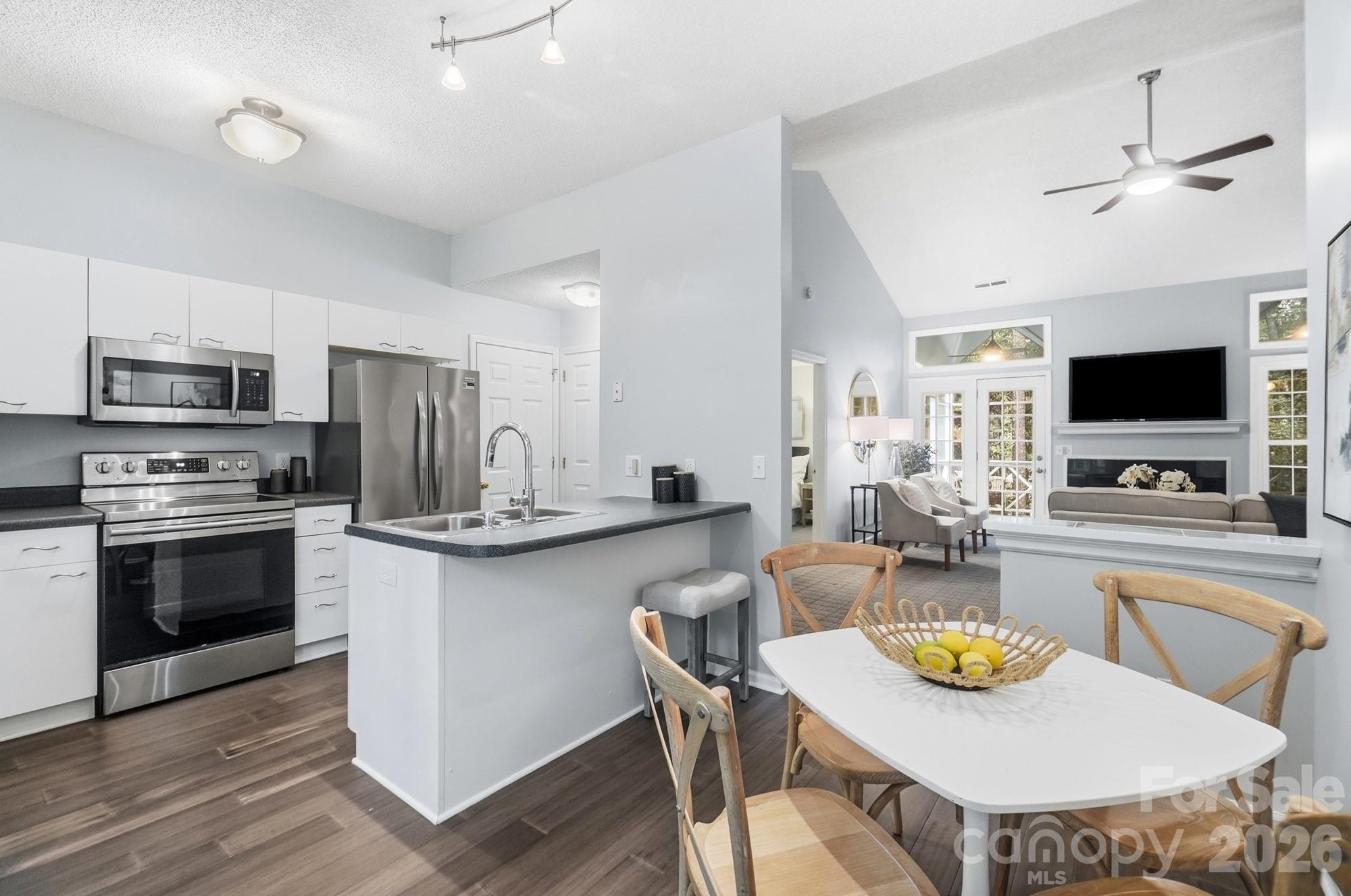 2819 Cedar Chase Drive — Matthews
