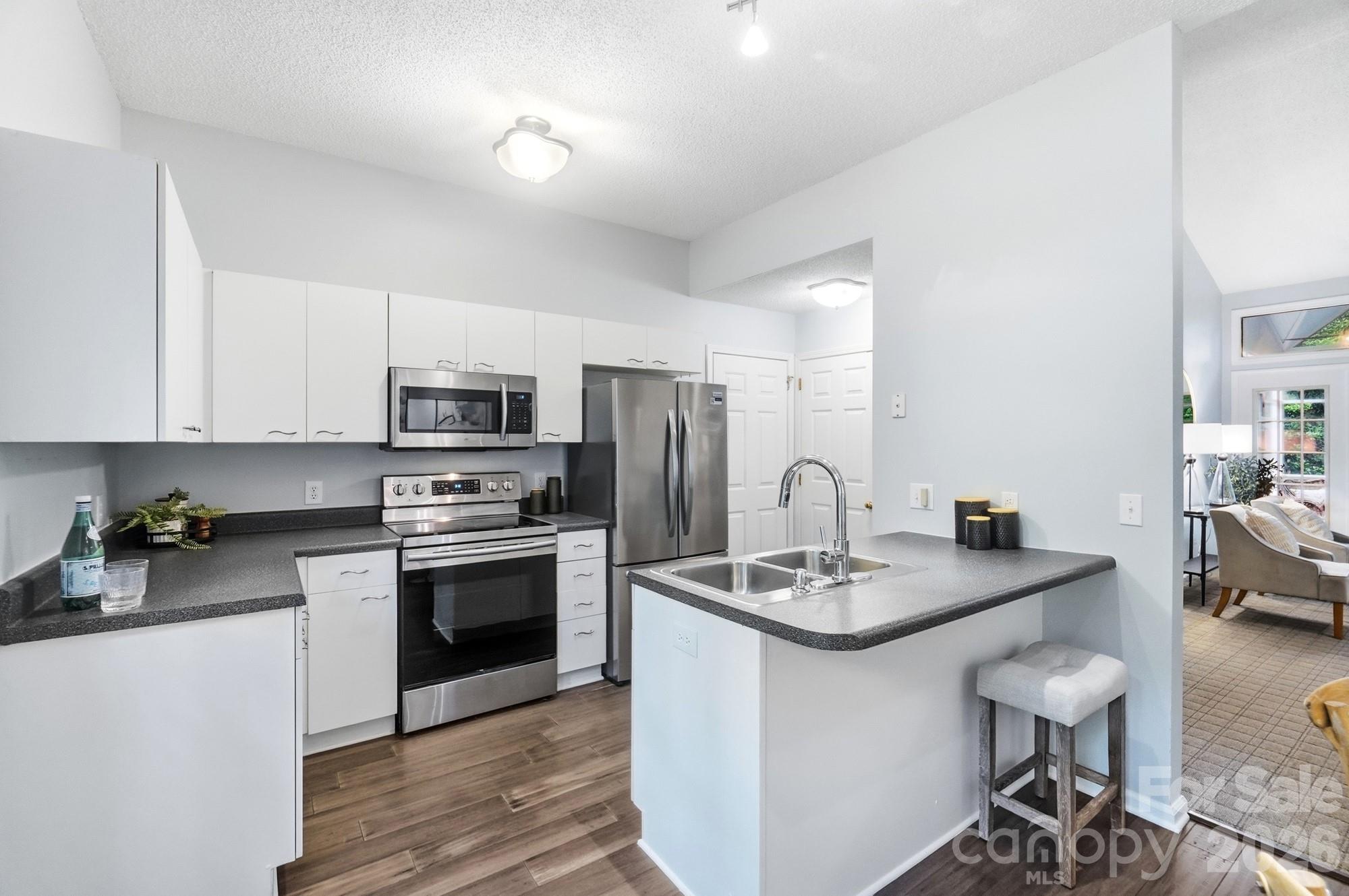 2819 Cedar Chase Drive — Matthews