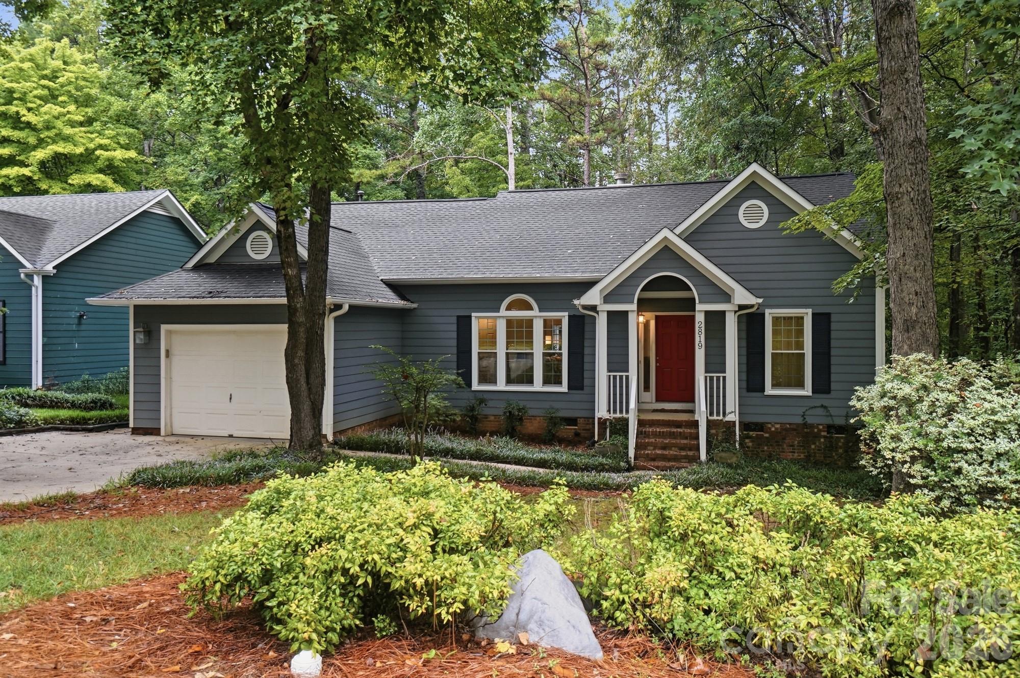 2819 Cedar Chase Drive — Matthews