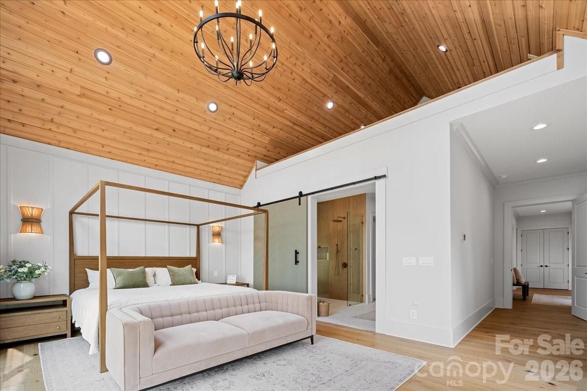 724 Grand Laurel Way — Brasstown