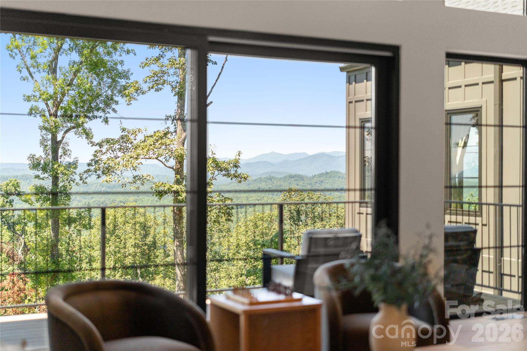 724 Grand Laurel Way — Brasstown