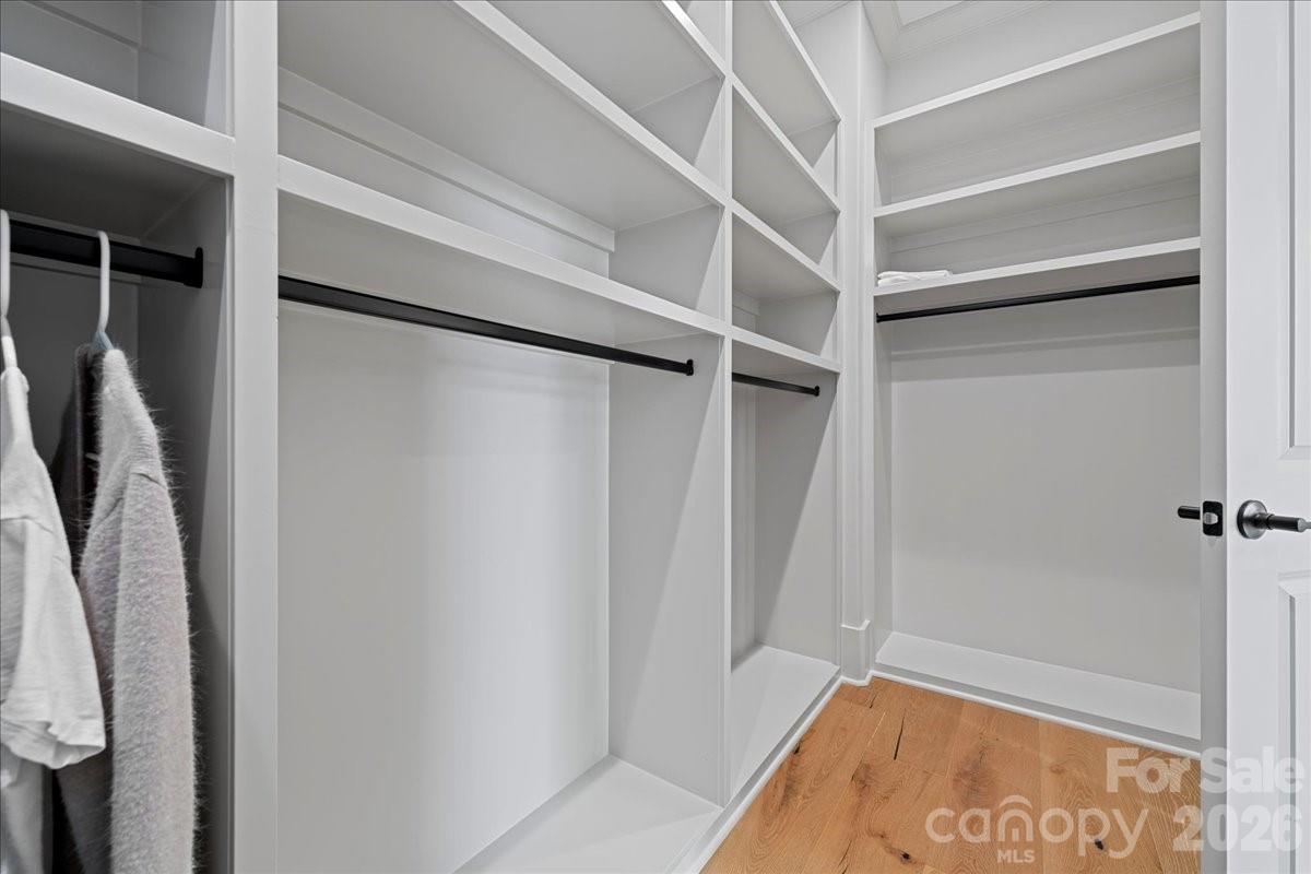 724 Grand Laurel Way — Brasstown