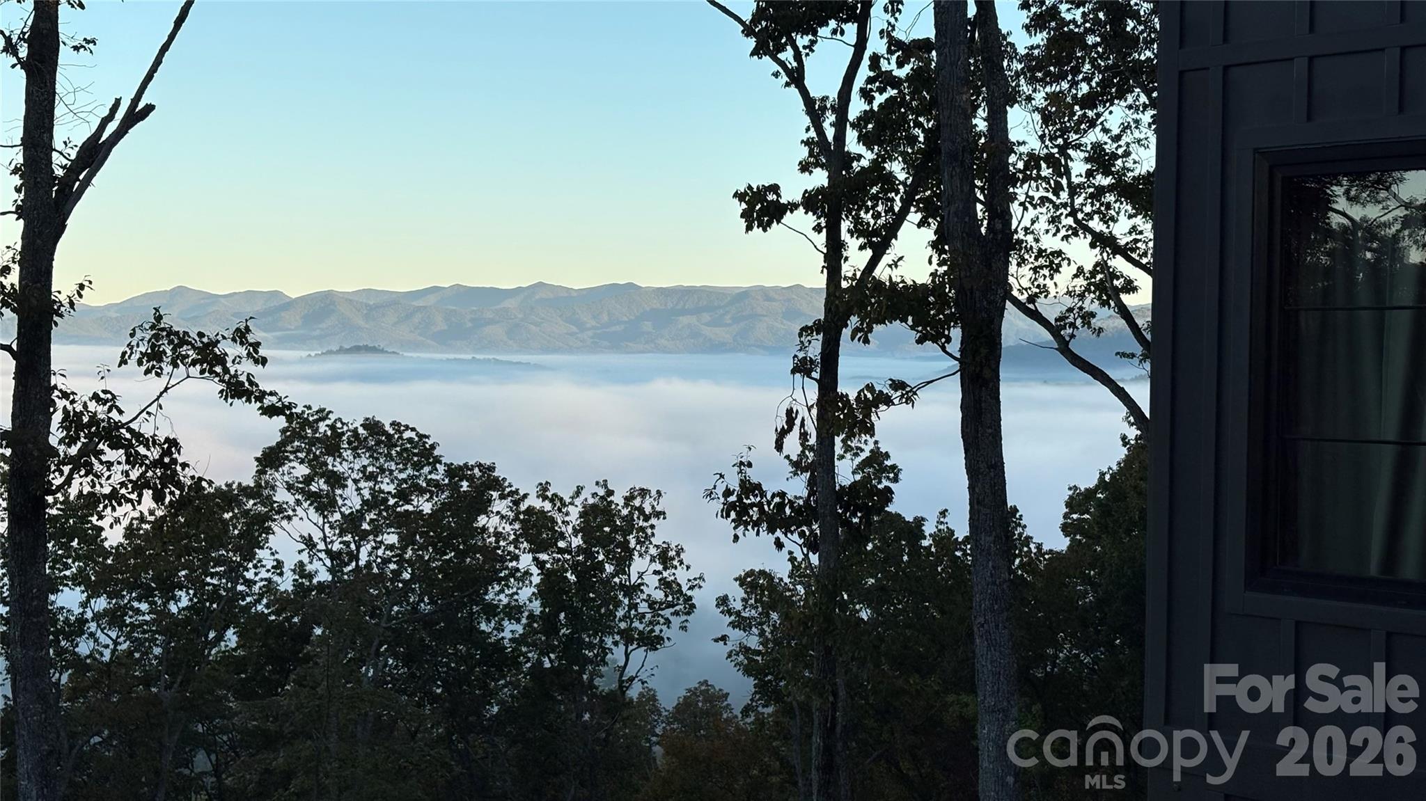 724 Grand Laurel Way — Brasstown