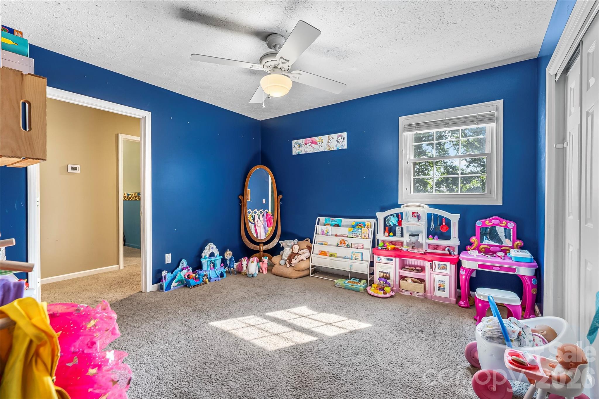 5468 Valley Run Street — Hickory