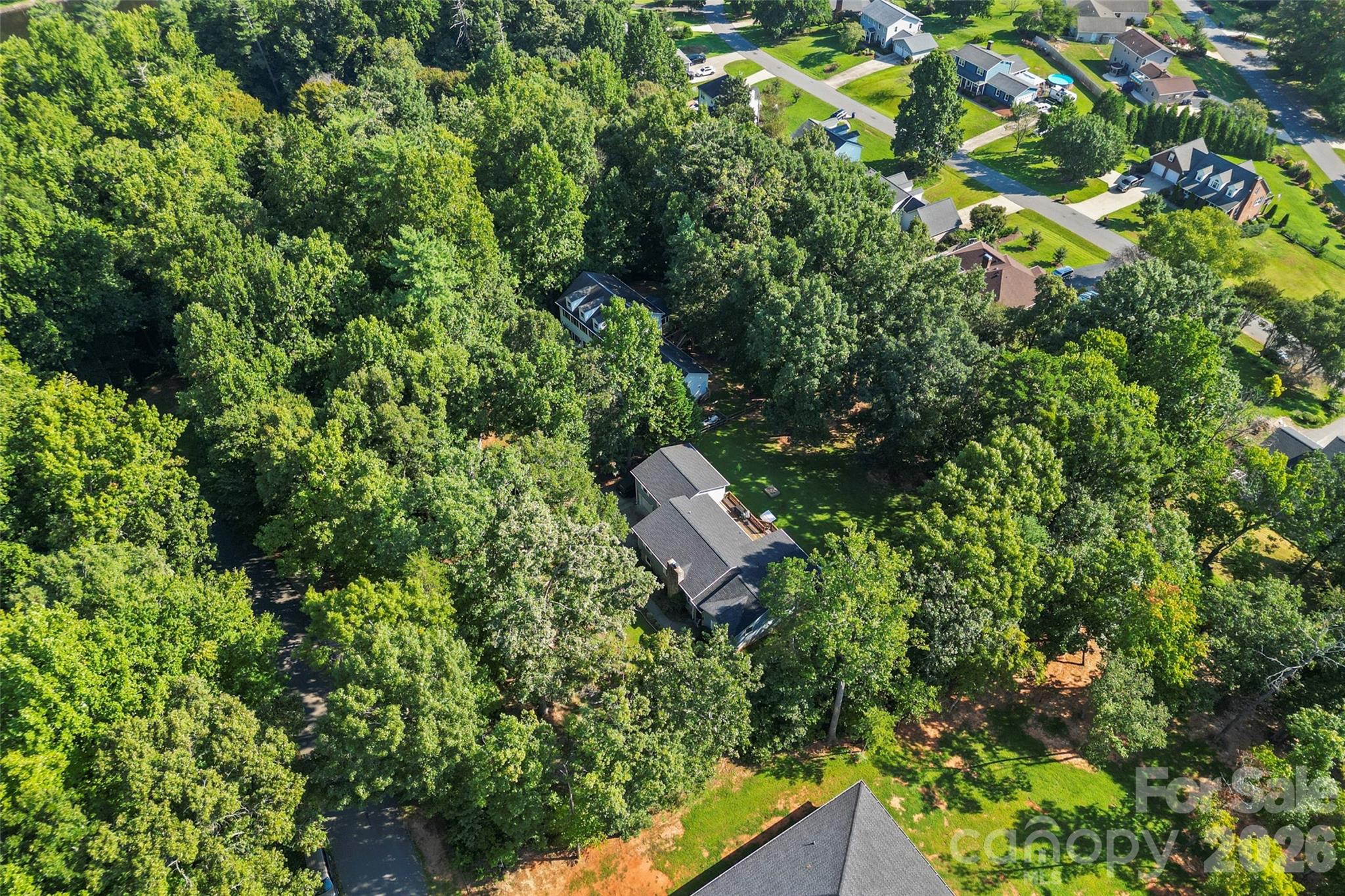 5468 Valley Run Street — Hickory