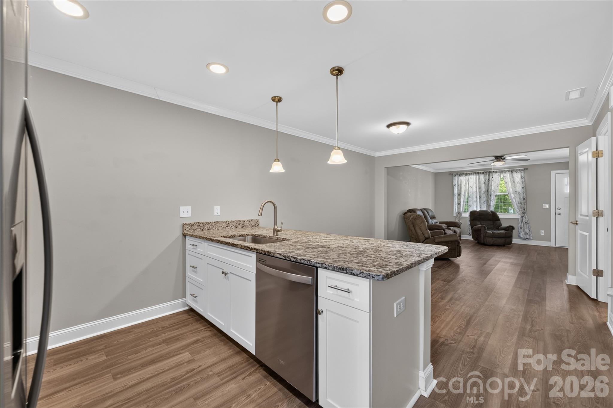 3919 Hemingway Drive NW — Hickory
