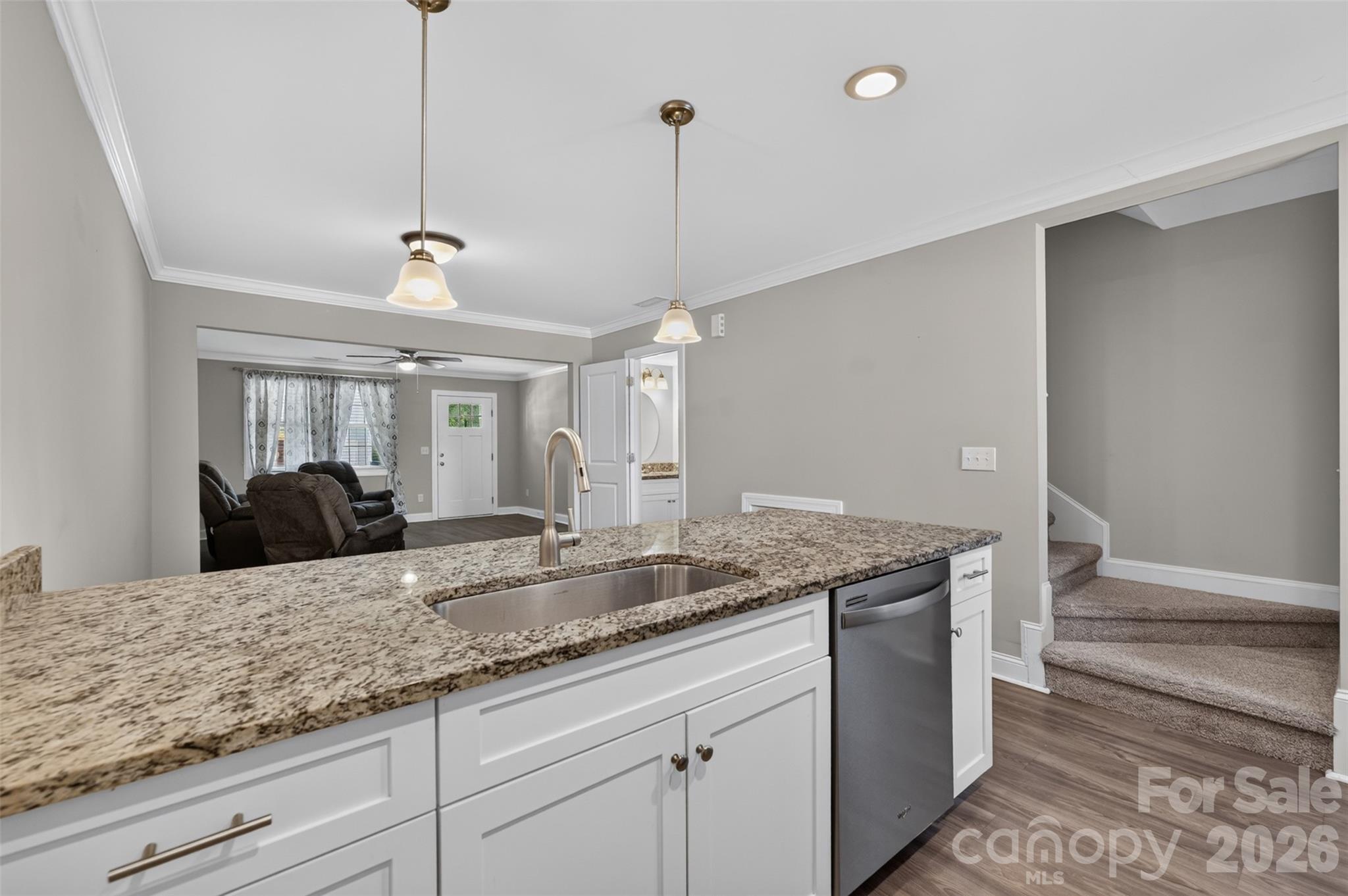 3919 Hemingway Drive NW — Hickory