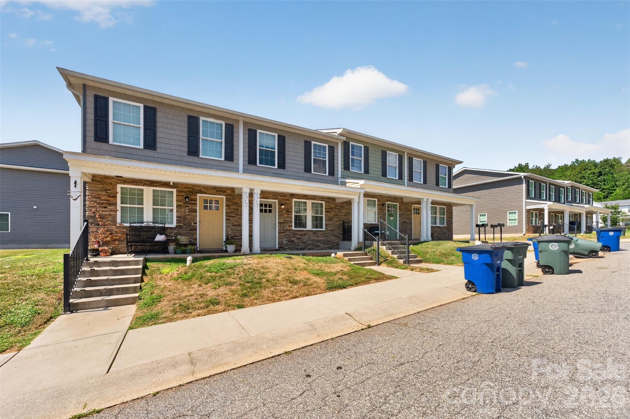 3919 Hemingway Drive NW — Hickory